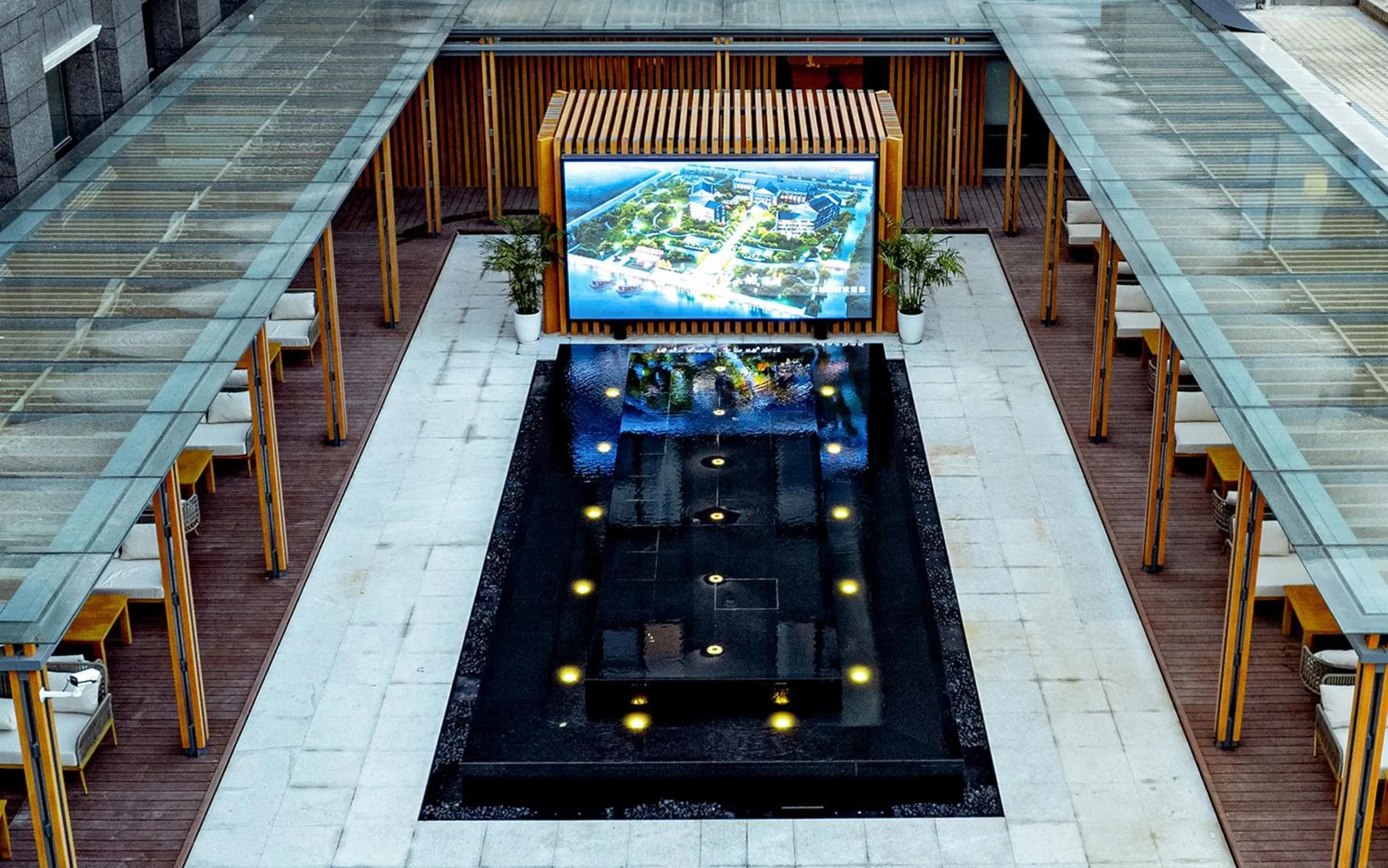 Communal lounge/ TV room in Yancheng Shuicheng Hotel