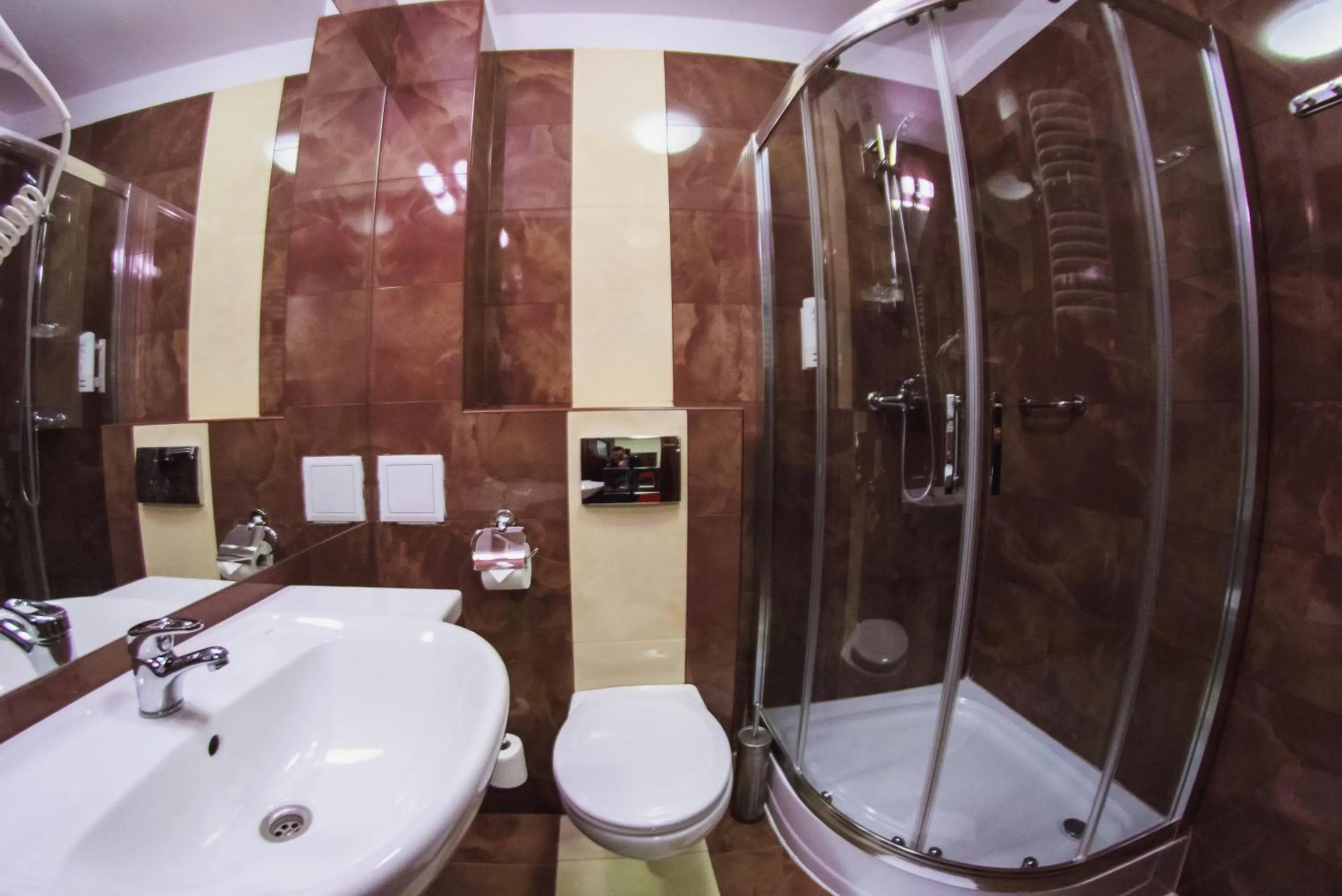 Photo of the whole room in Hotel Pikul