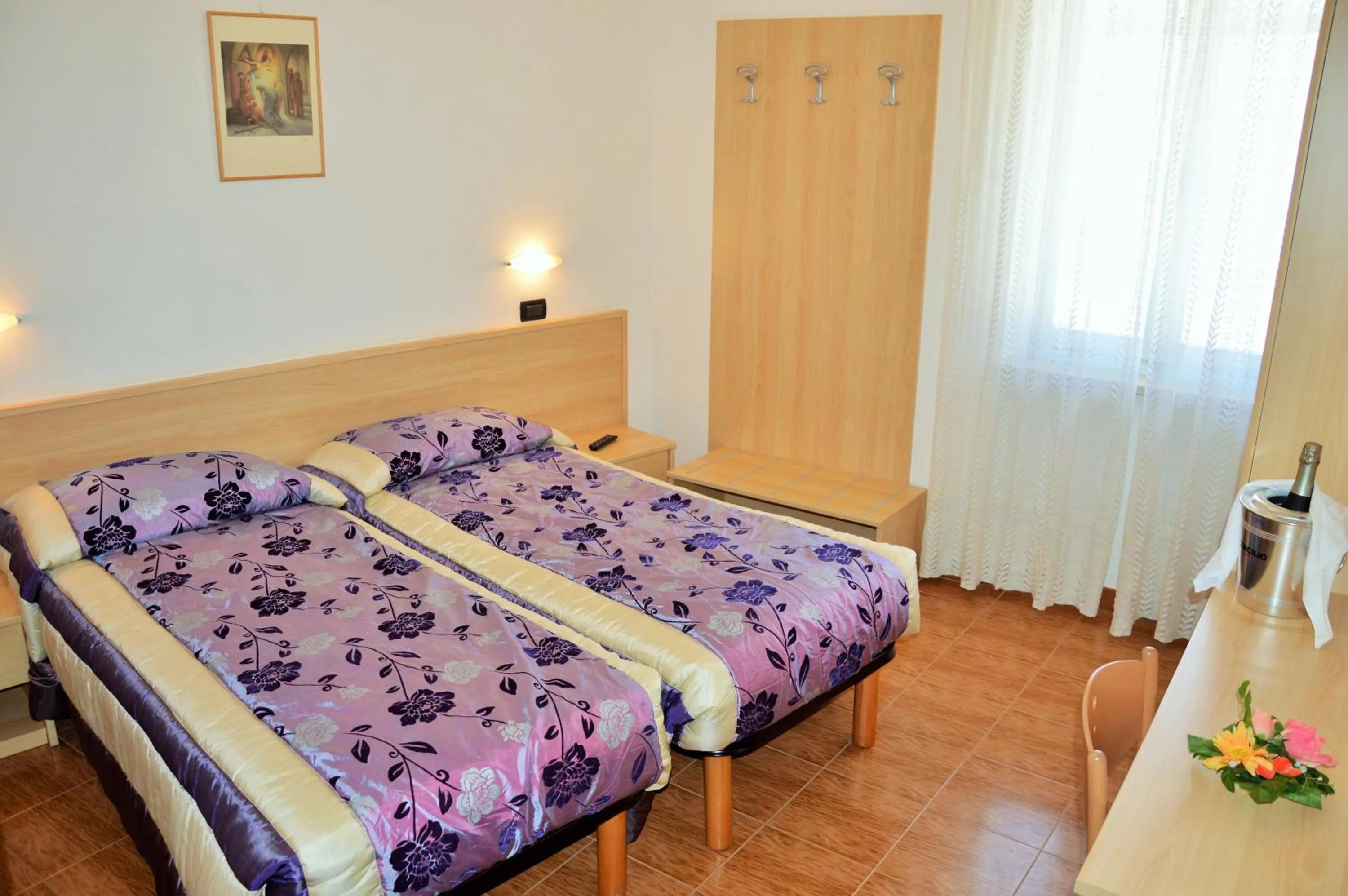 Photo of the whole room, Bed in Albergo Neni