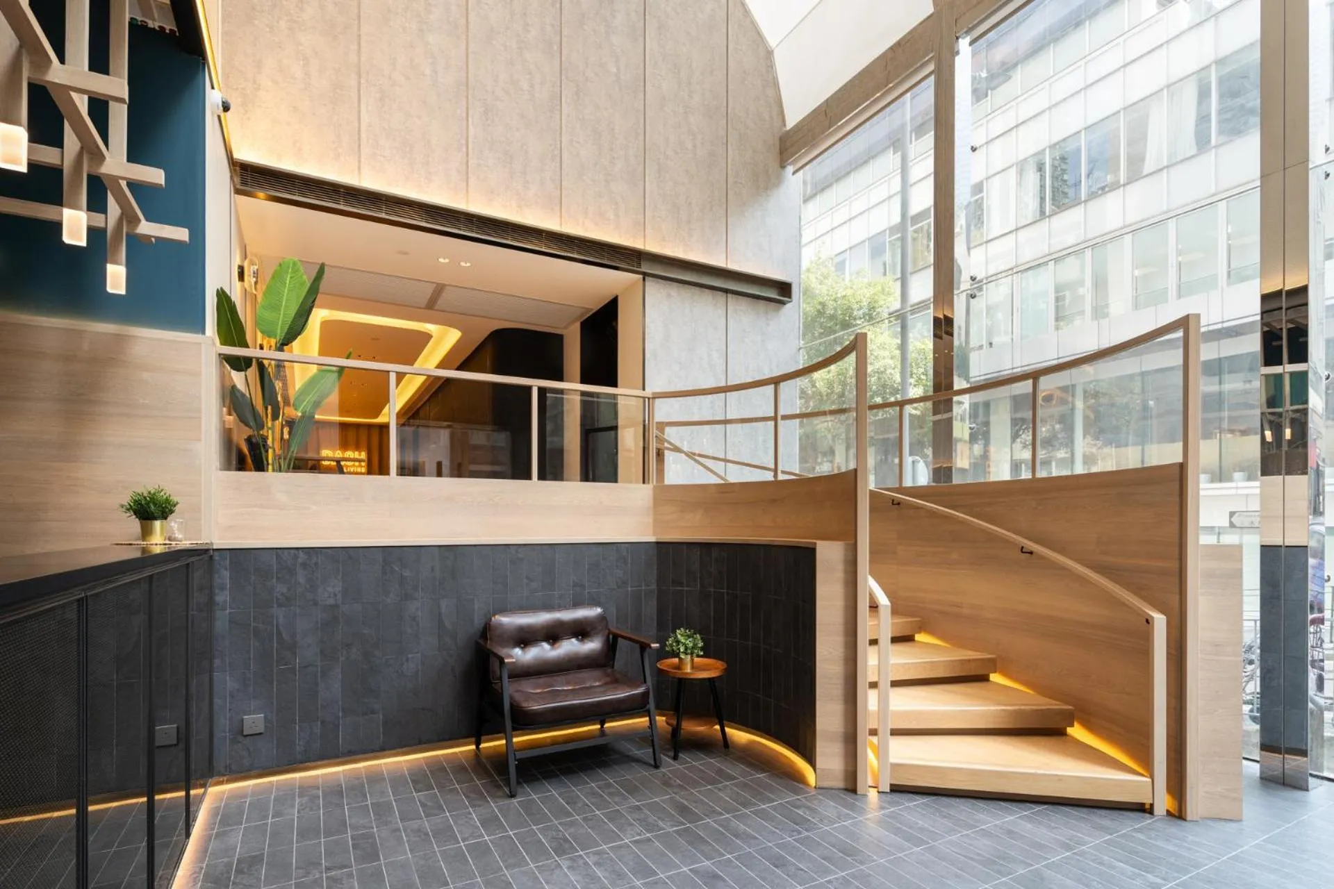 Facade/entrance in Dash Living on Hollywood