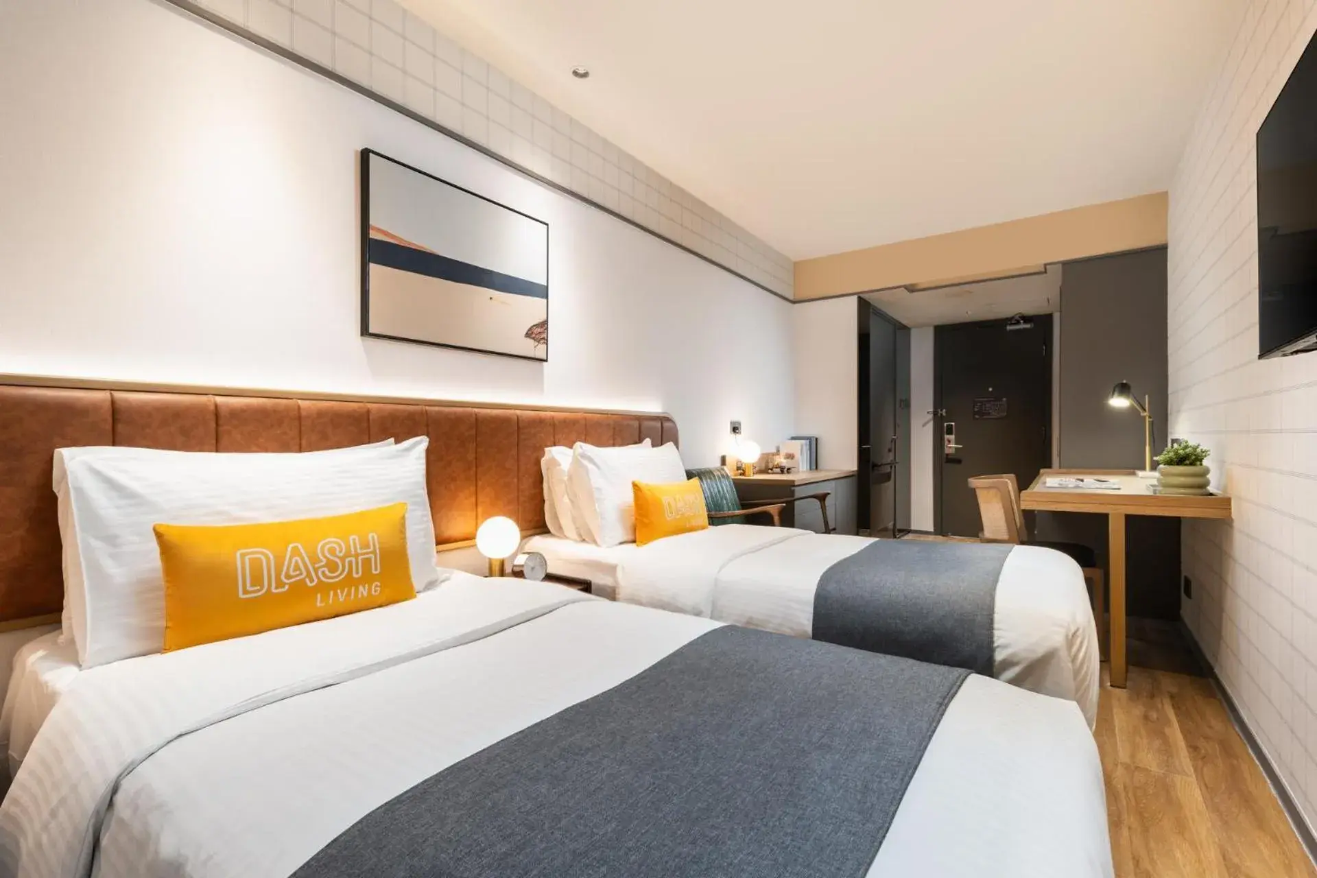 Bed in Dash Living on Hollywood Bed in Dash Living on Hollywood