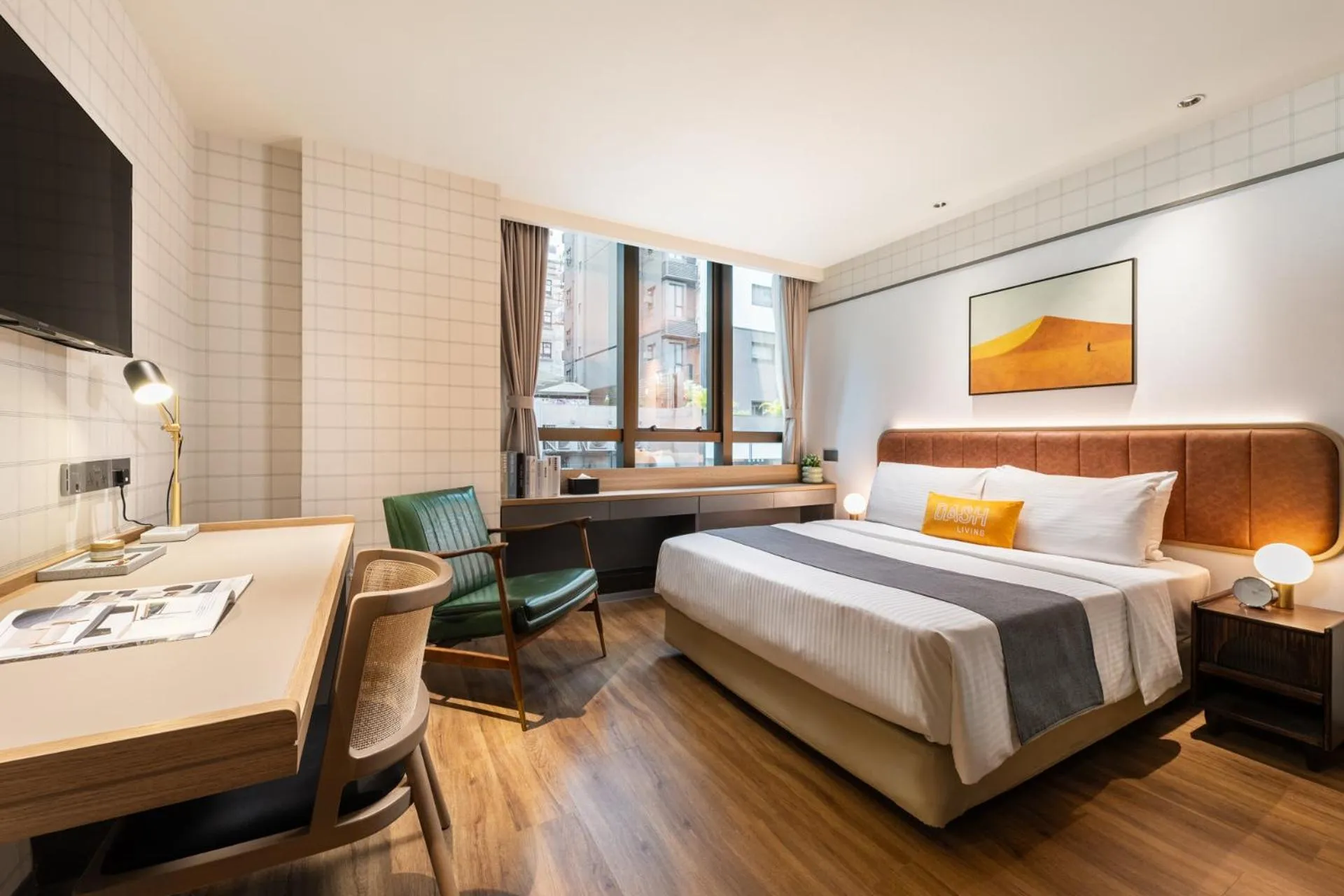 Bedroom, Bed in Dash Living on Hollywood