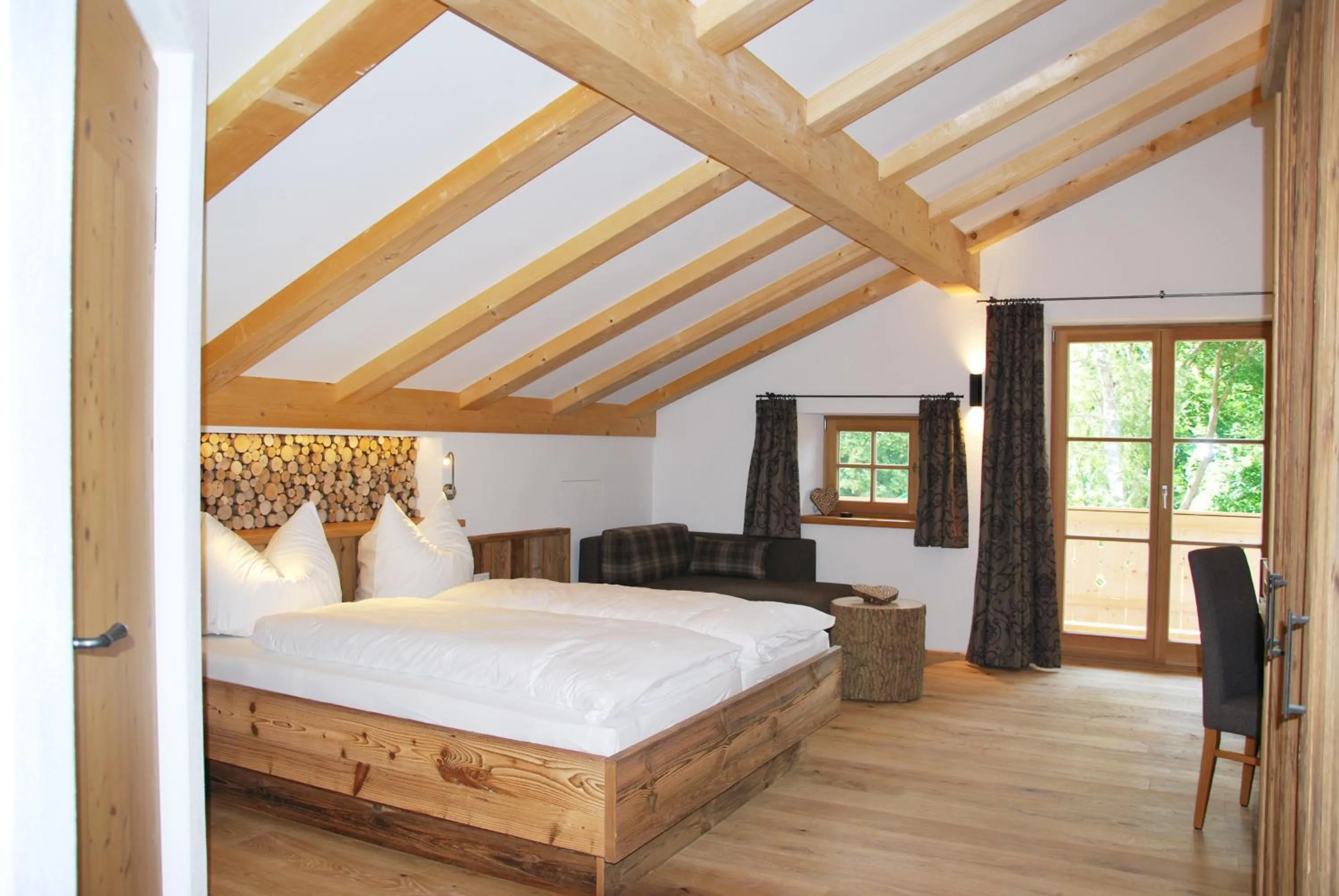 Photo of the whole room, Bed in s´Quartier am Schliersee