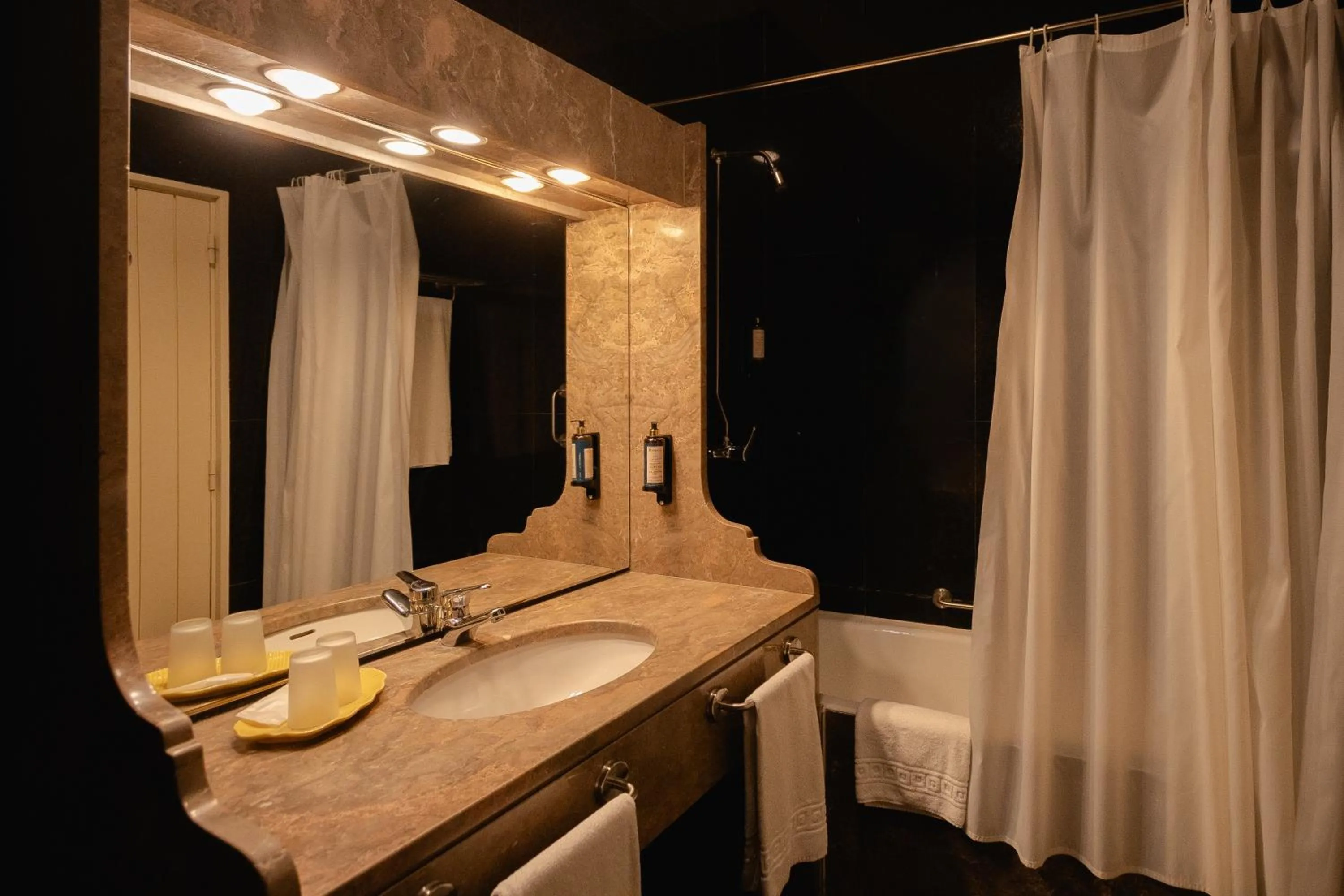 Bathroom in Pousada de Valença