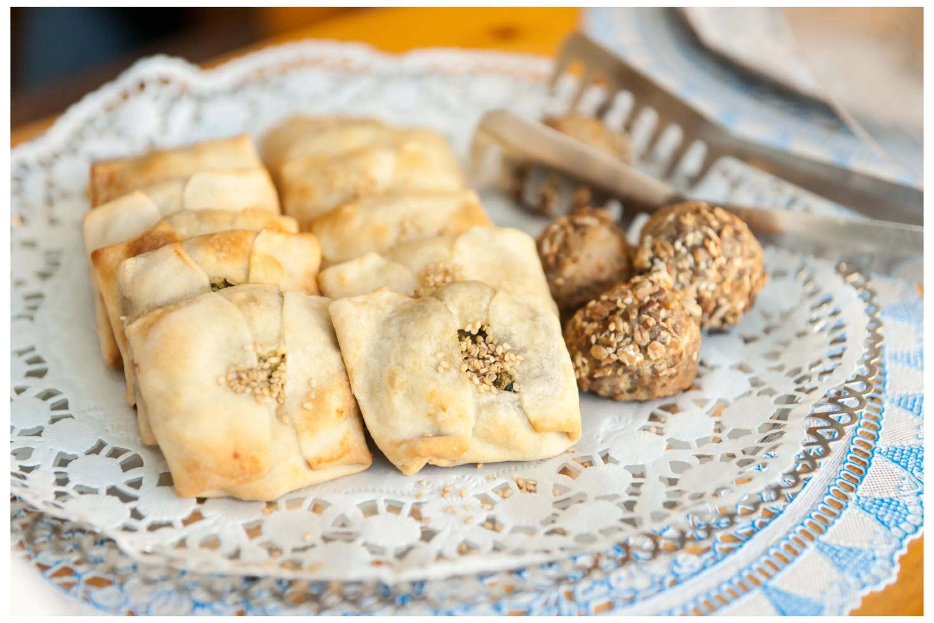 Restaurant/places to eat in Tree of Life Art Hotel