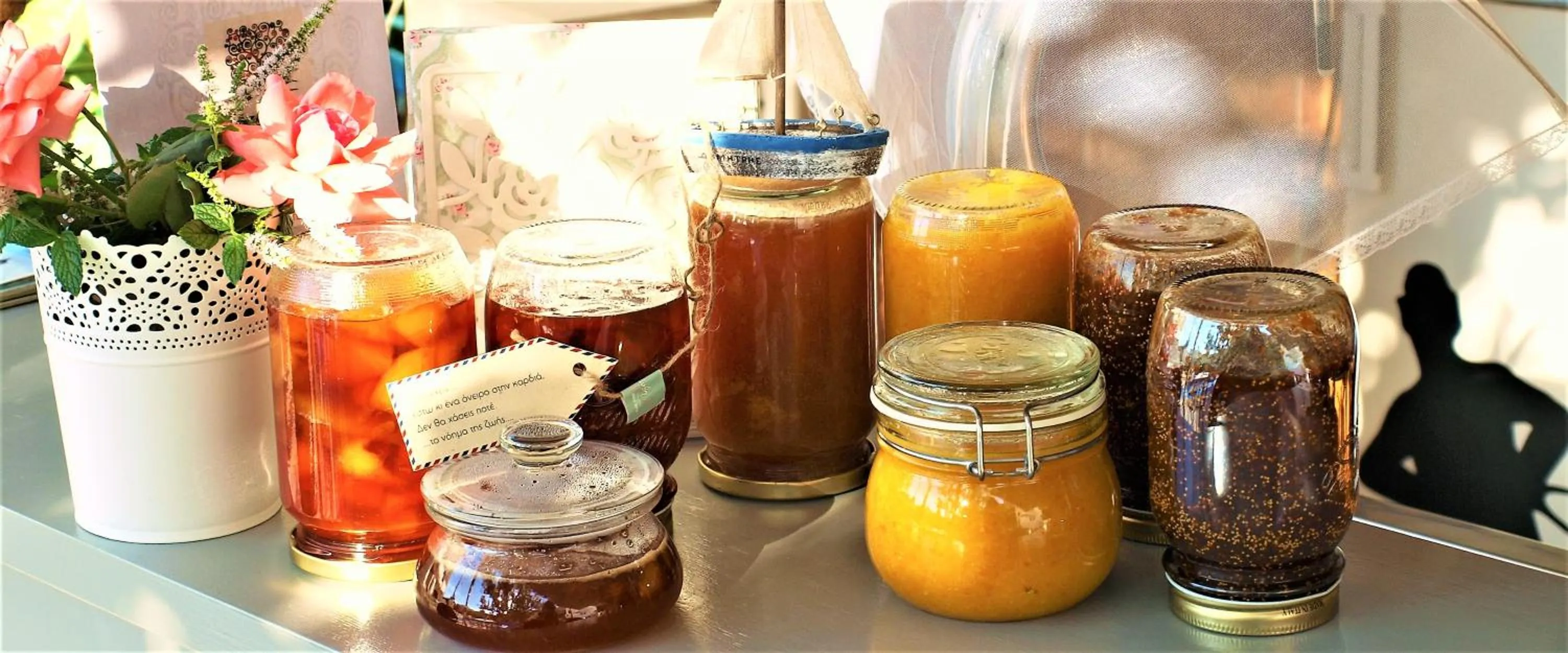 Breakfast in Tree of Life Art Hotel