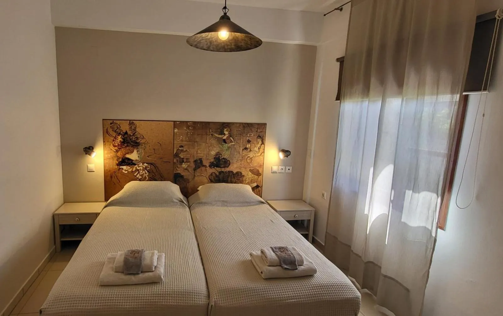 Bed in Tree of Life Art Hotel