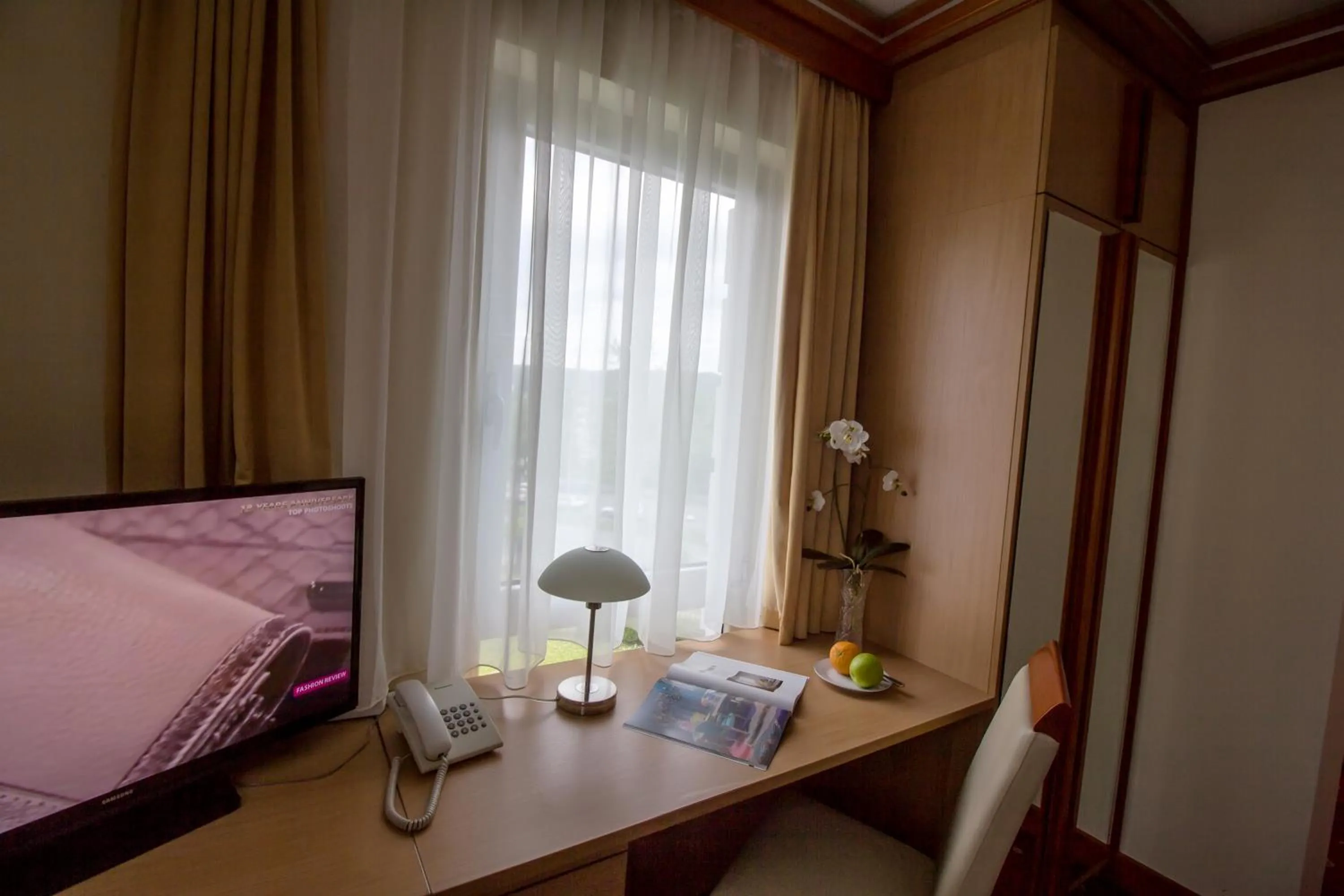 Property building, Bed in Hotel Cezar Banja Luka