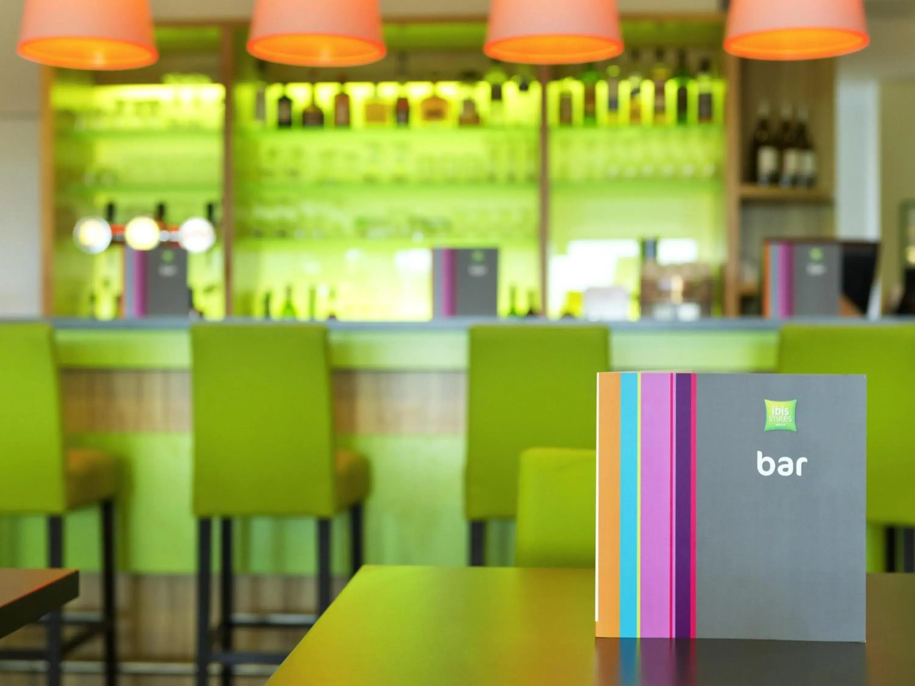 Lounge or bar in ibis Styles Zeebrugge Lounge or bar in ibis Styles Zeebrugge