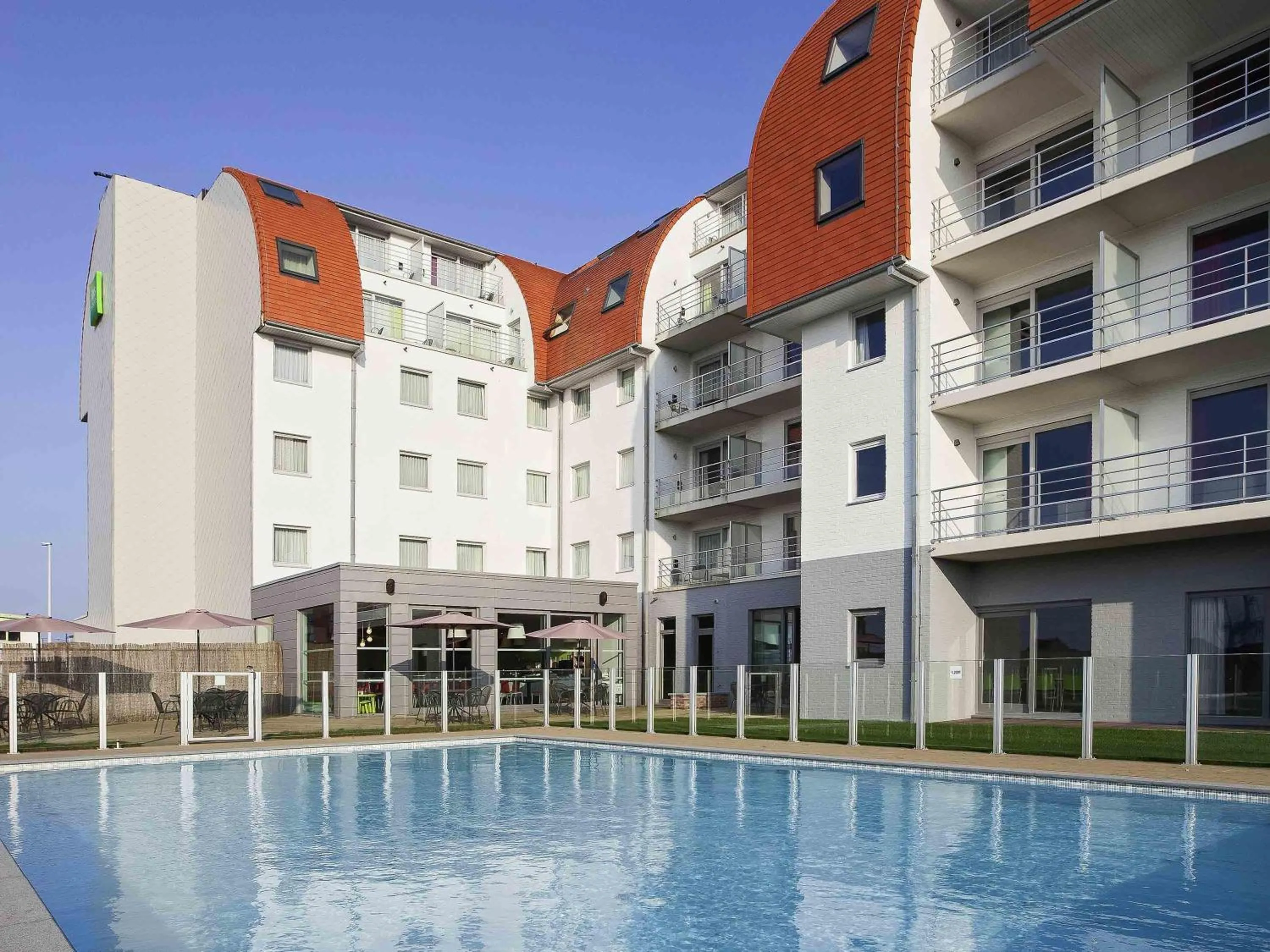 Pool view in ibis Styles Zeebrugge