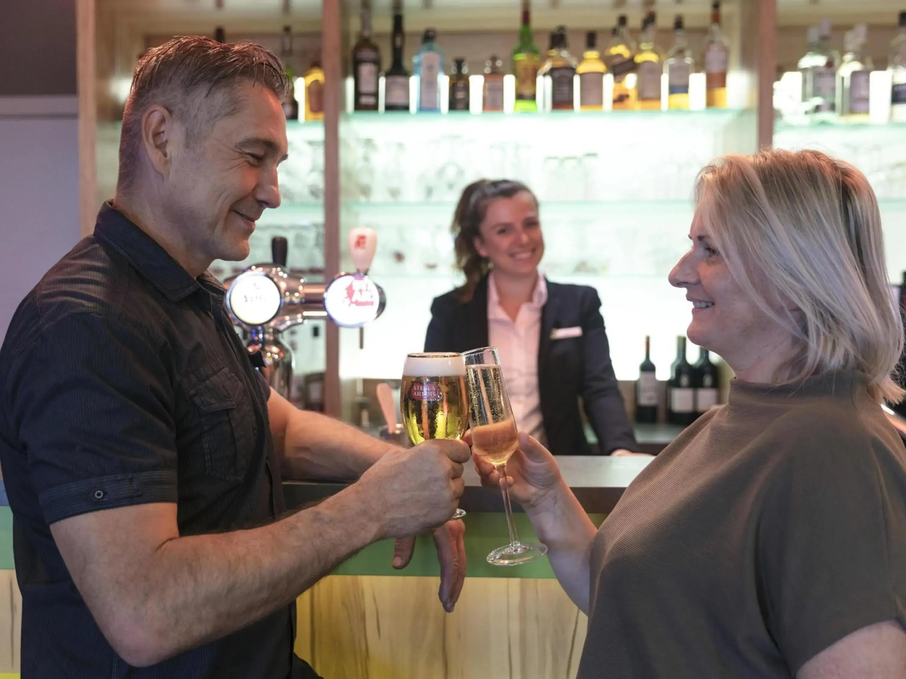 Lounge or bar in ibis Styles Zeebrugge Lounge or bar in ibis Styles Zeebrugge