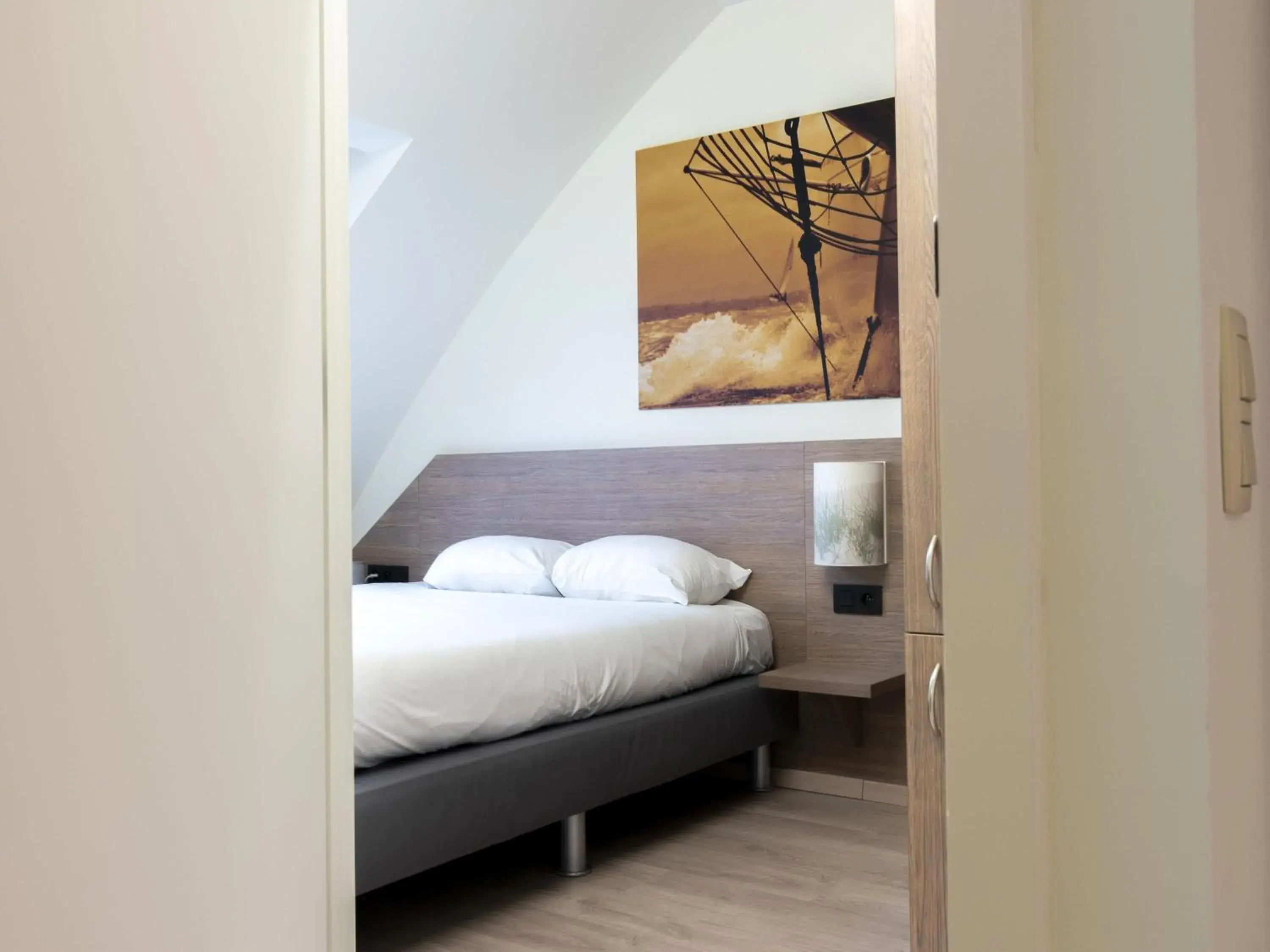 Bedroom, Bed in ibis Styles Zeebrugge Bedroom, Bed in ibis Styles Zeebrugge