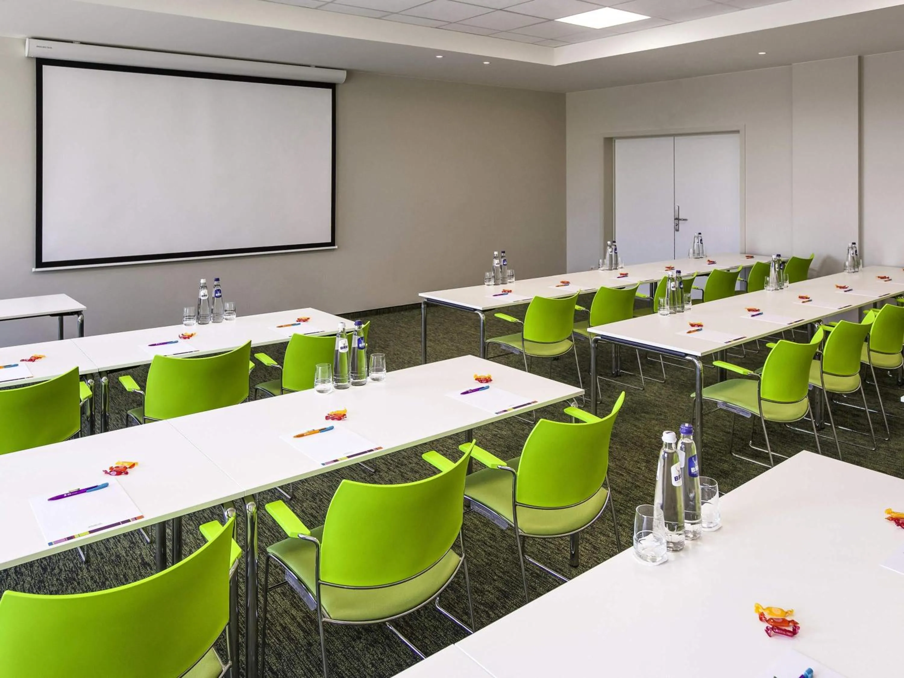 Meeting/conference room in ibis Styles Zeebrugge