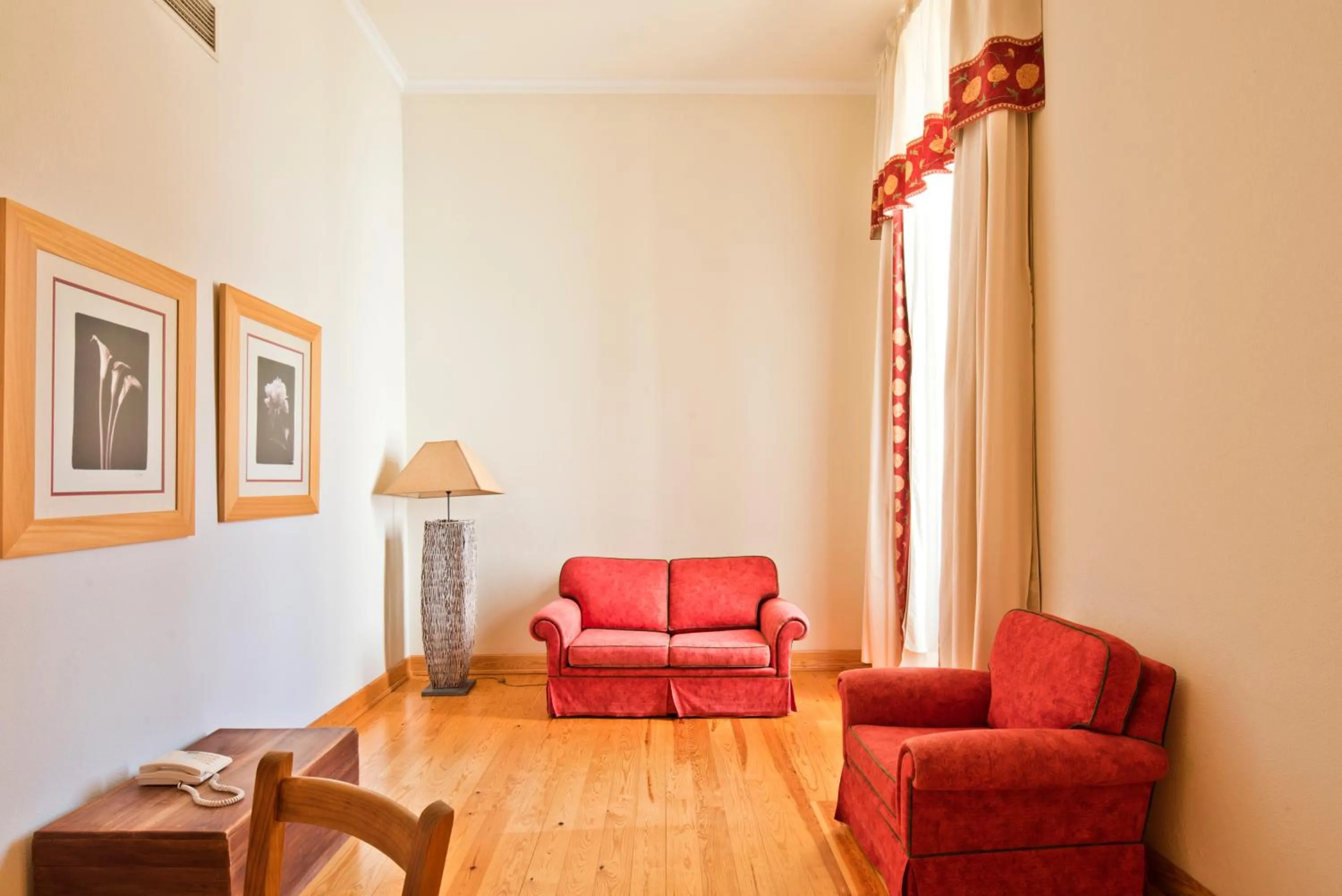 Living room in Lam Hotel Convento do Desagravo