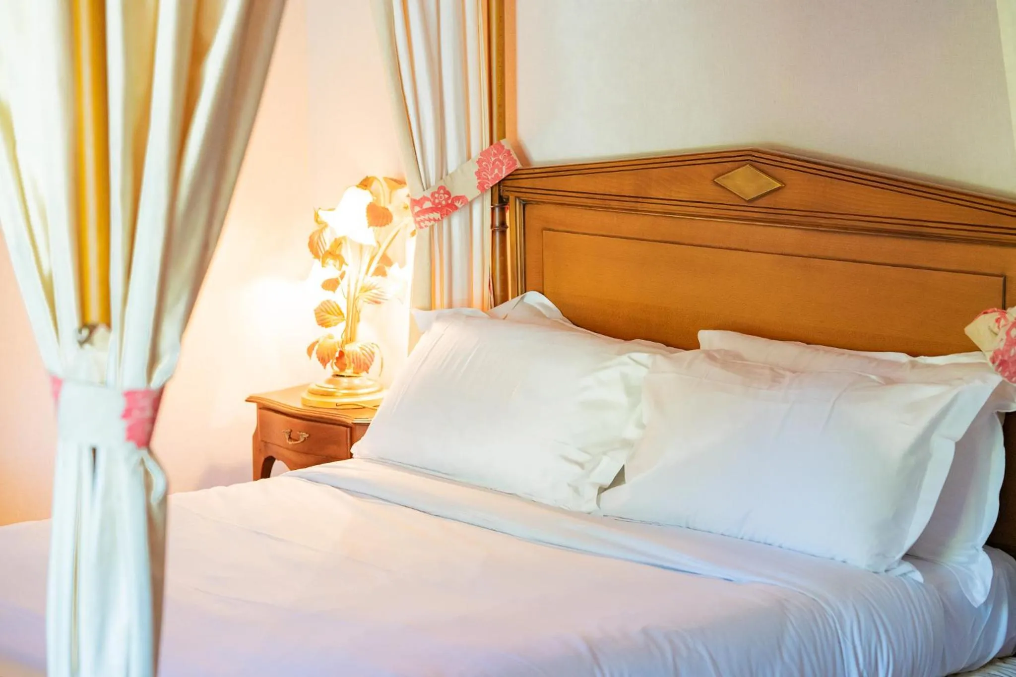 Bed in Hôtel de Margaux