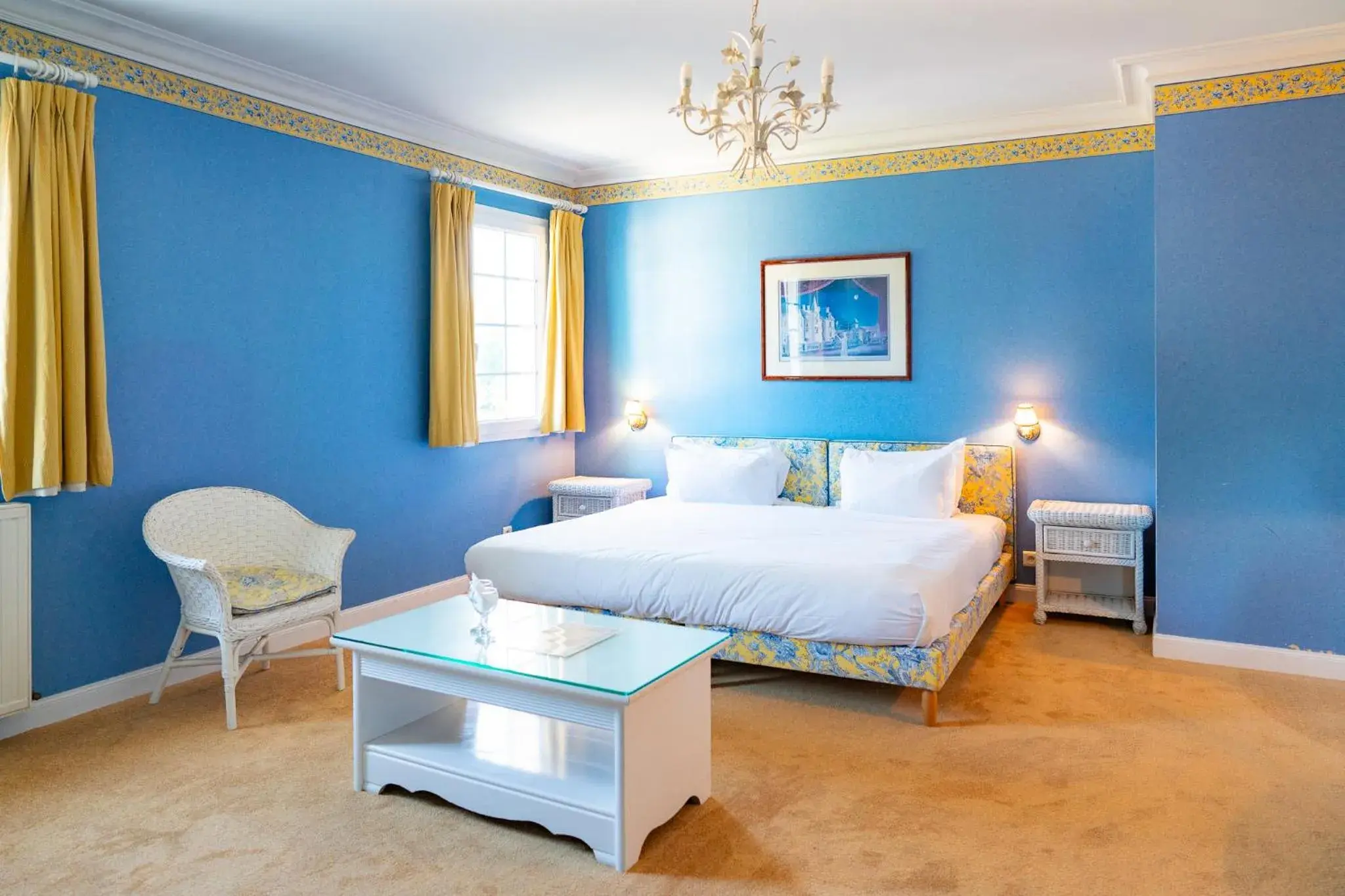 Chambre Double Superieur Vue Jardin (sans climatisation) in Hôtel de Margaux Chambre Double Superieur Vue Jardin (sans climatisation) in Hôtel de Margaux