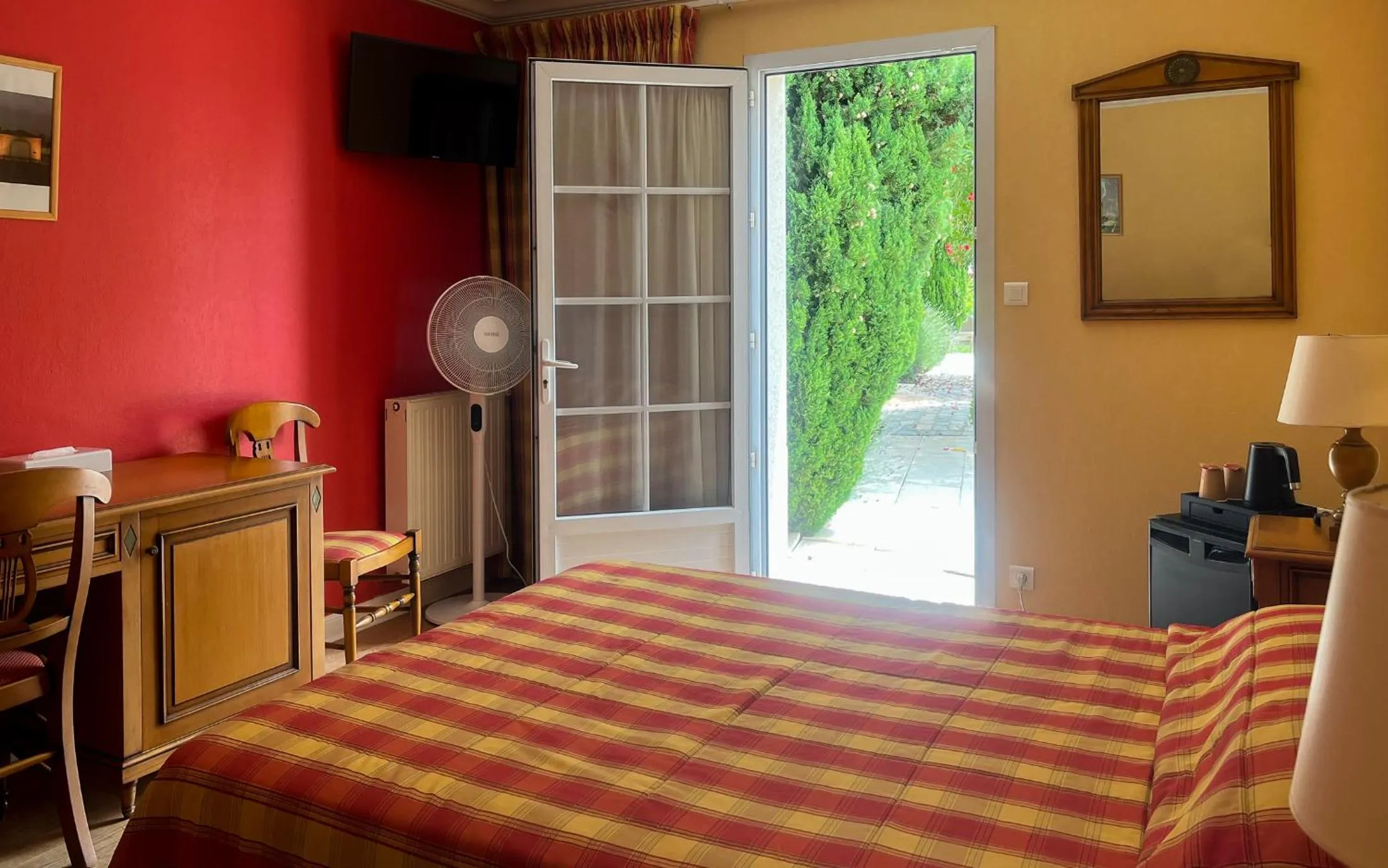 Bed in Hôtel de Margaux