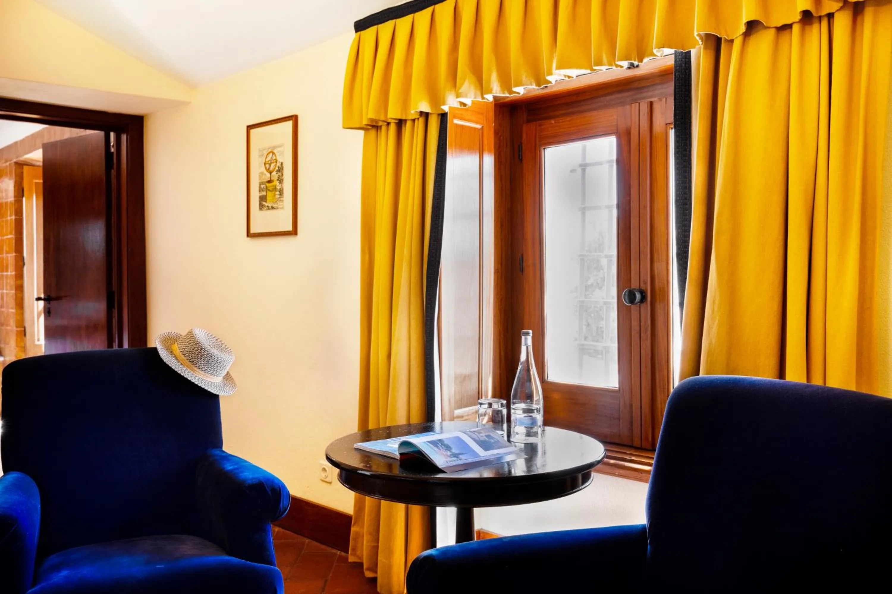 Seating area in Pousada Convento de Vila Viçosa