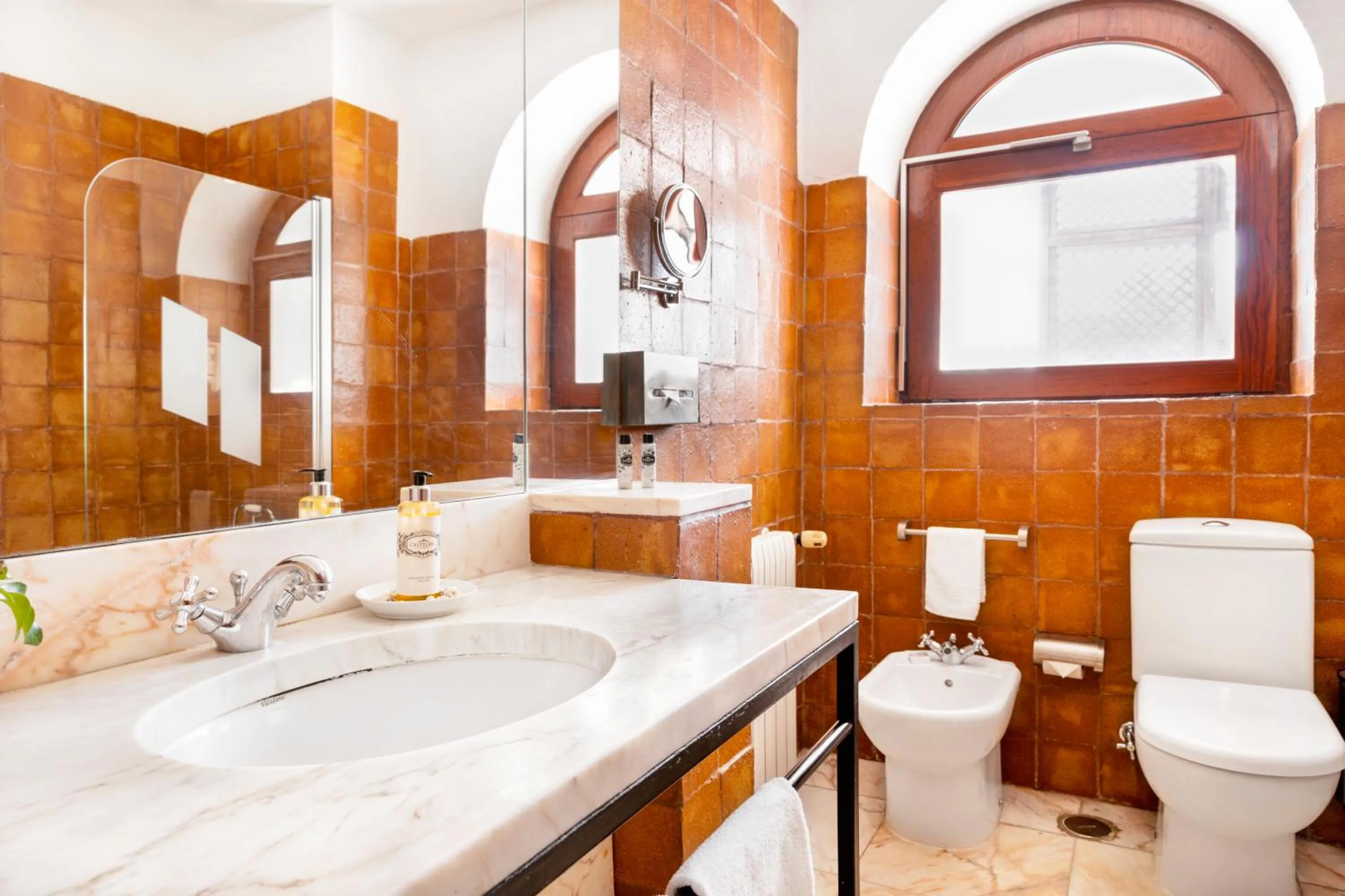 Bathroom in Pousada Convento de Vila Viçosa