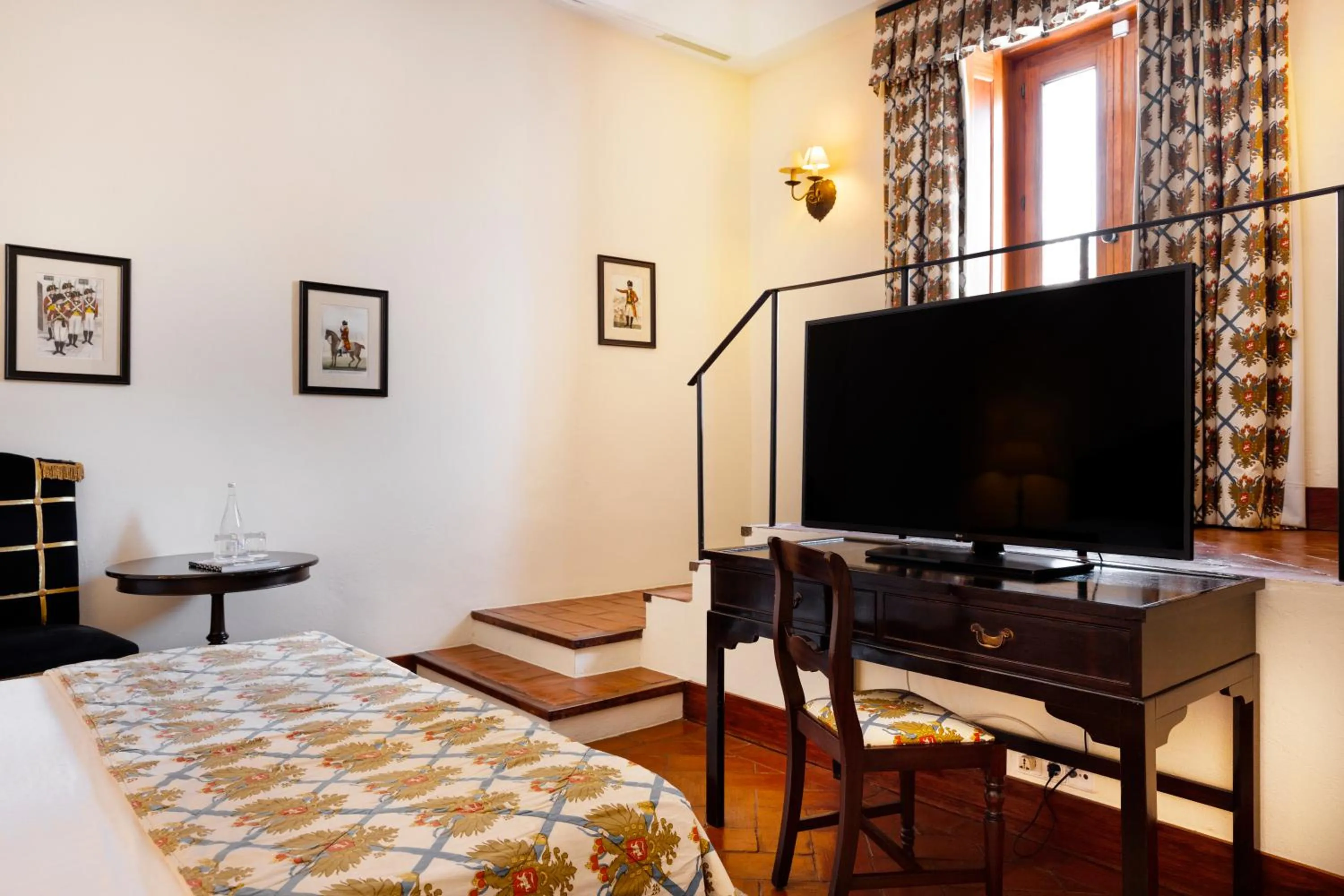 TV and multimedia, Bed in Pousada Convento de Vila Viçosa