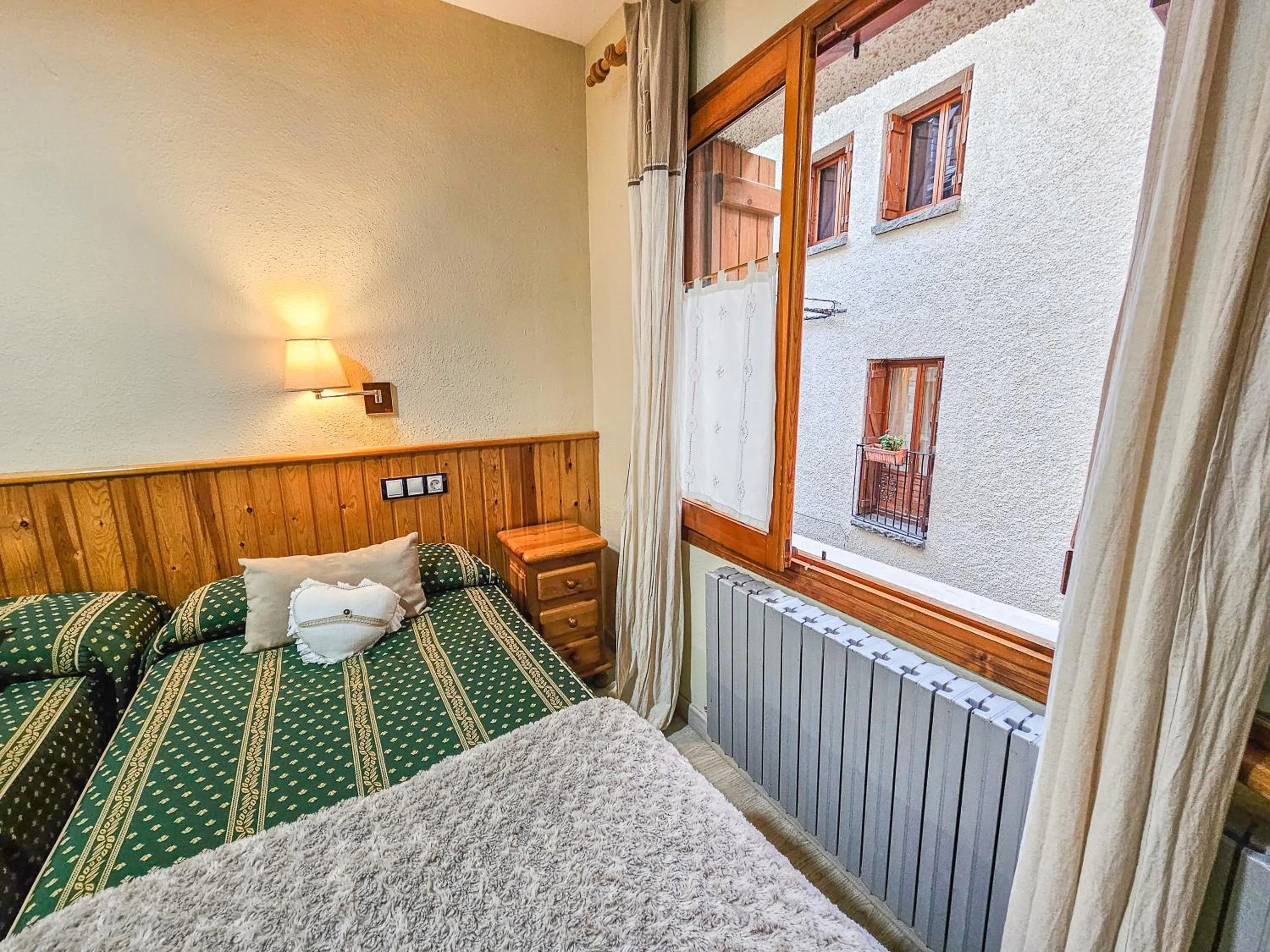 Bed in Hotel Casa Morlans 3000