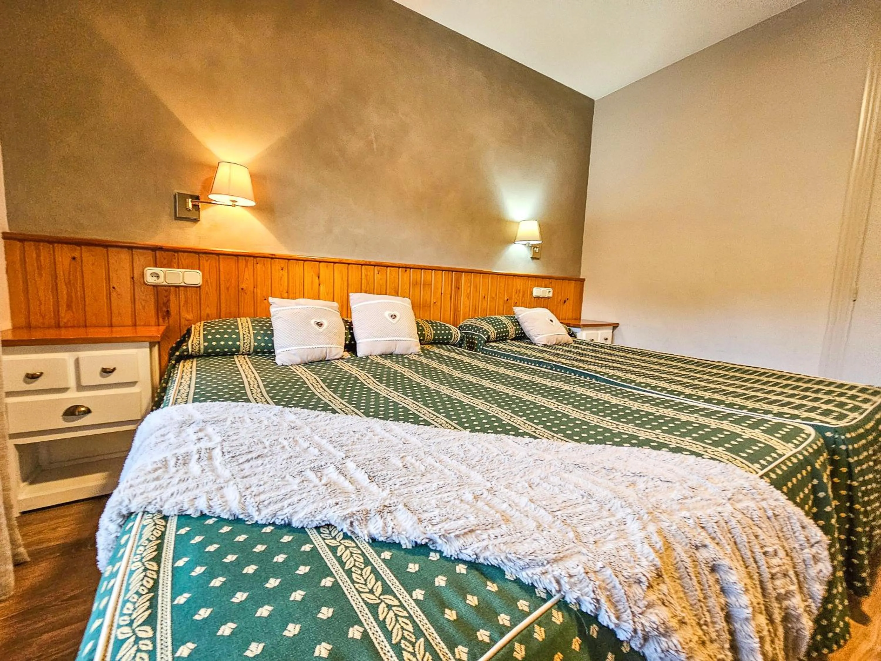 Bed in Hotel Casa Morlans 3000