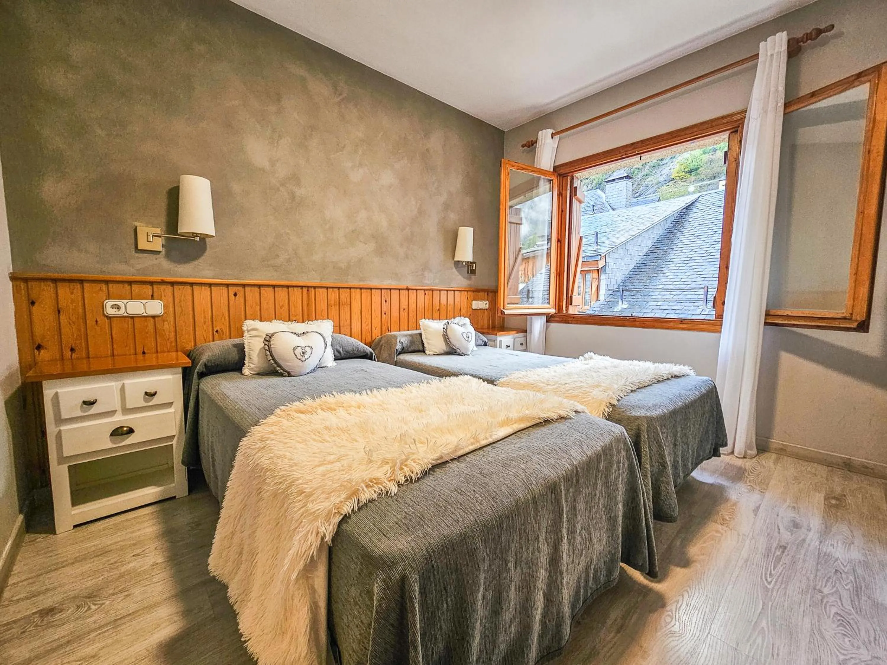 Bed in Hotel Casa Morlans 3000