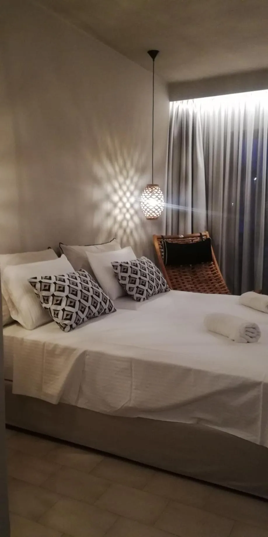 Mountain view, Bed in Nikos Ikies