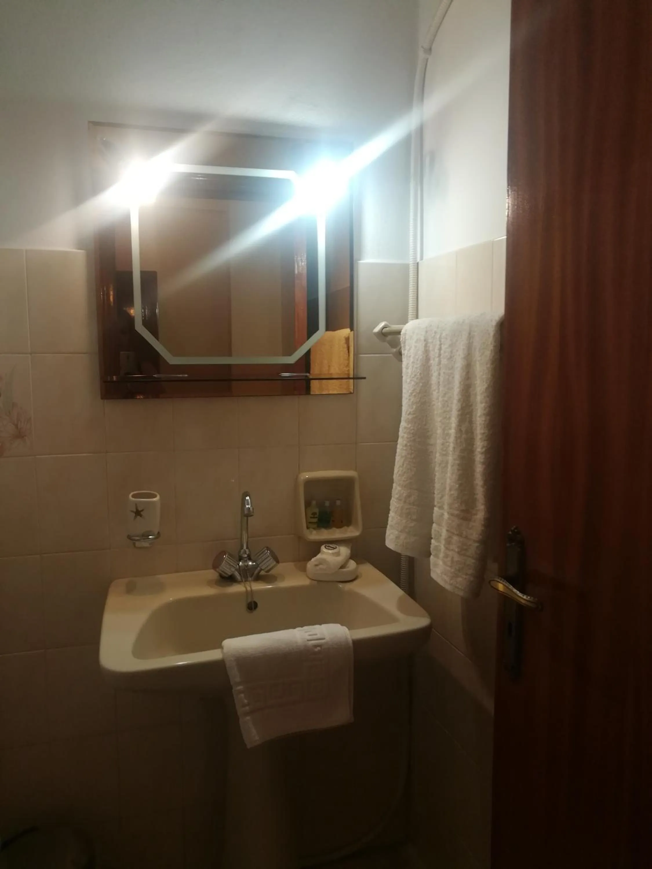 Bathroom in Nikos Ikies