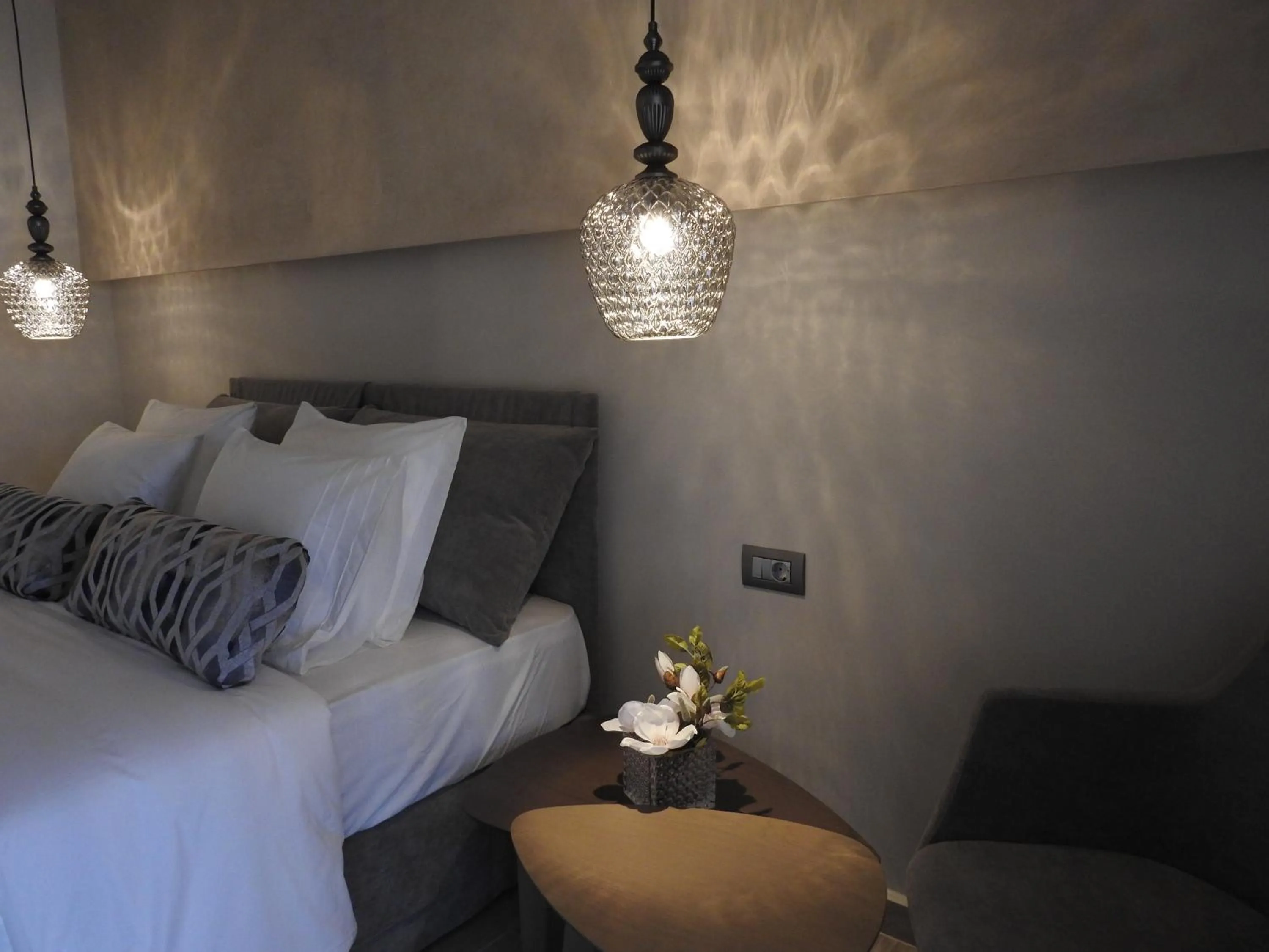 Bedroom, Bed in Nikos Ikies