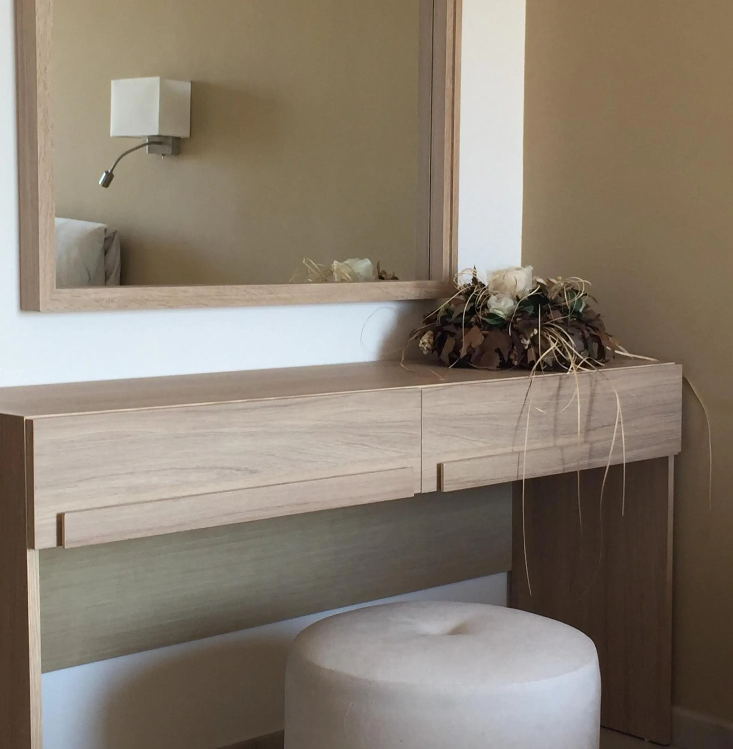 Decorative detail in Nikos Ikies