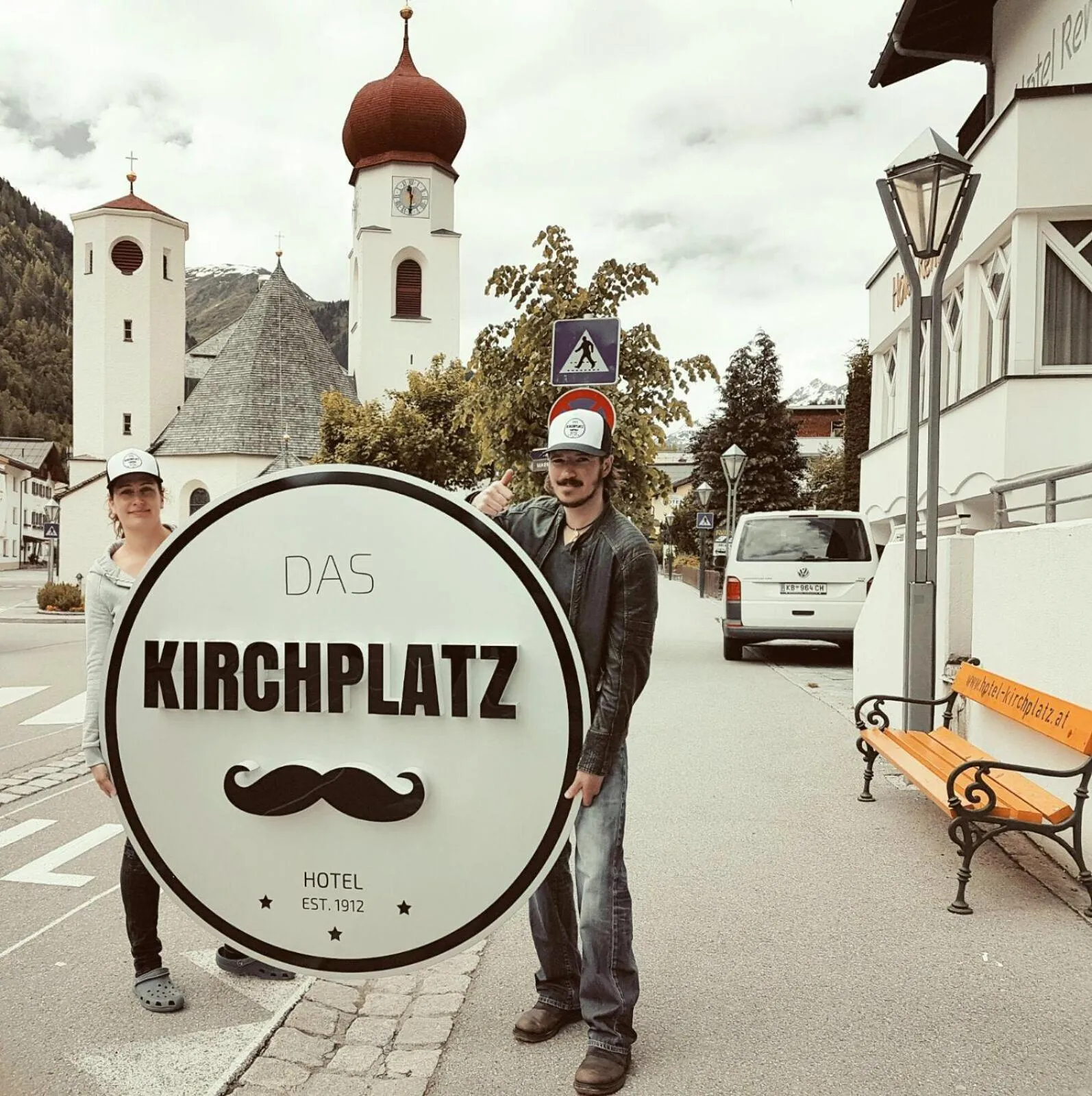 Property logo or sign in Hotel Pension Kirchplatz