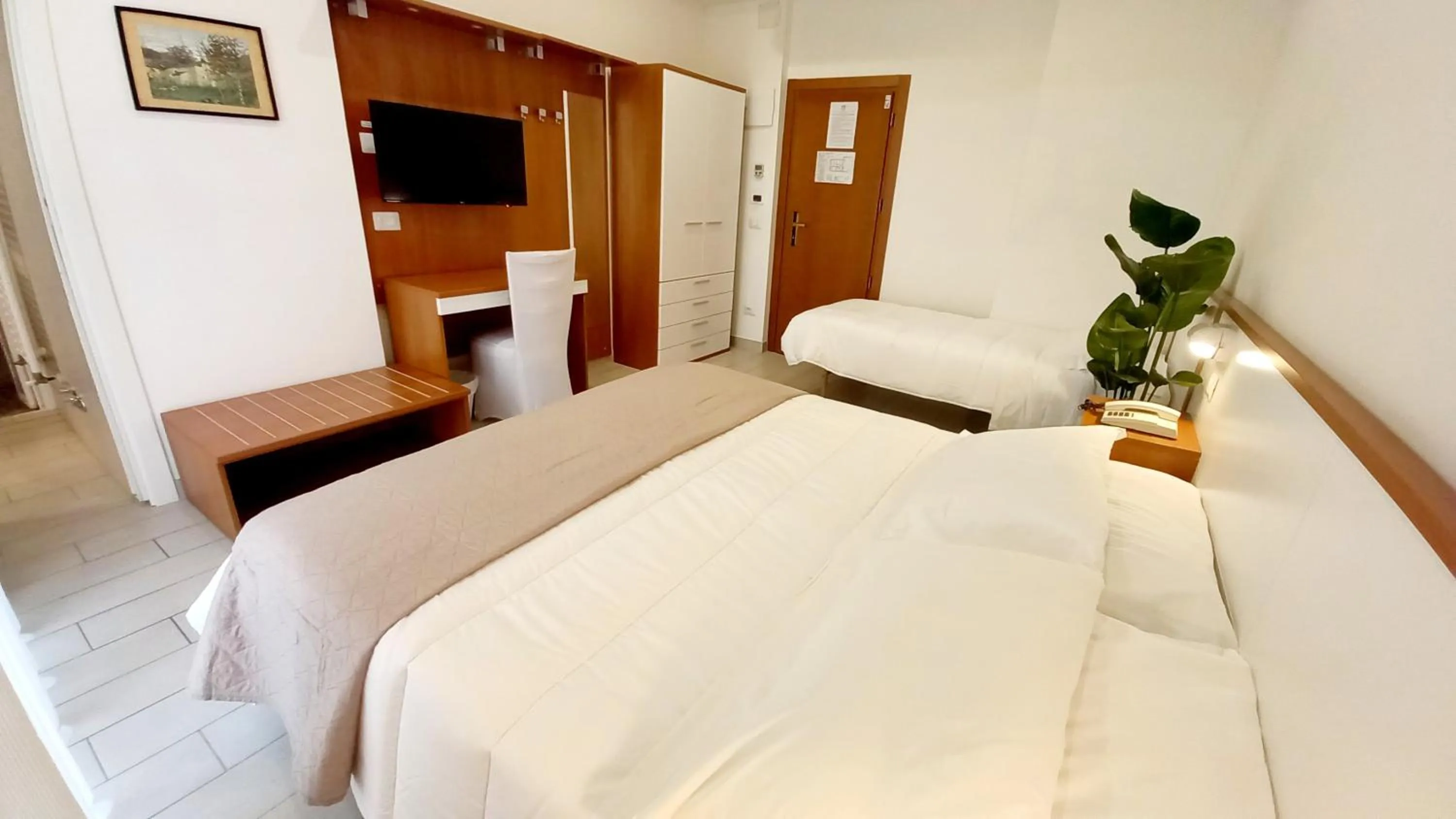 Photo of the whole room, Bed in Hotel Brotas