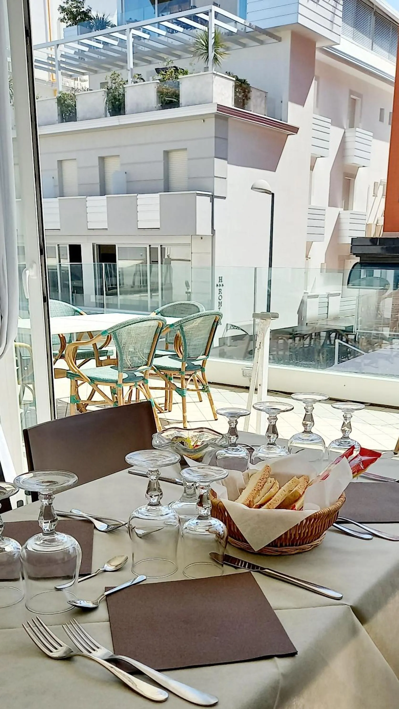 Restaurant/places to eat in Hotel Brotas