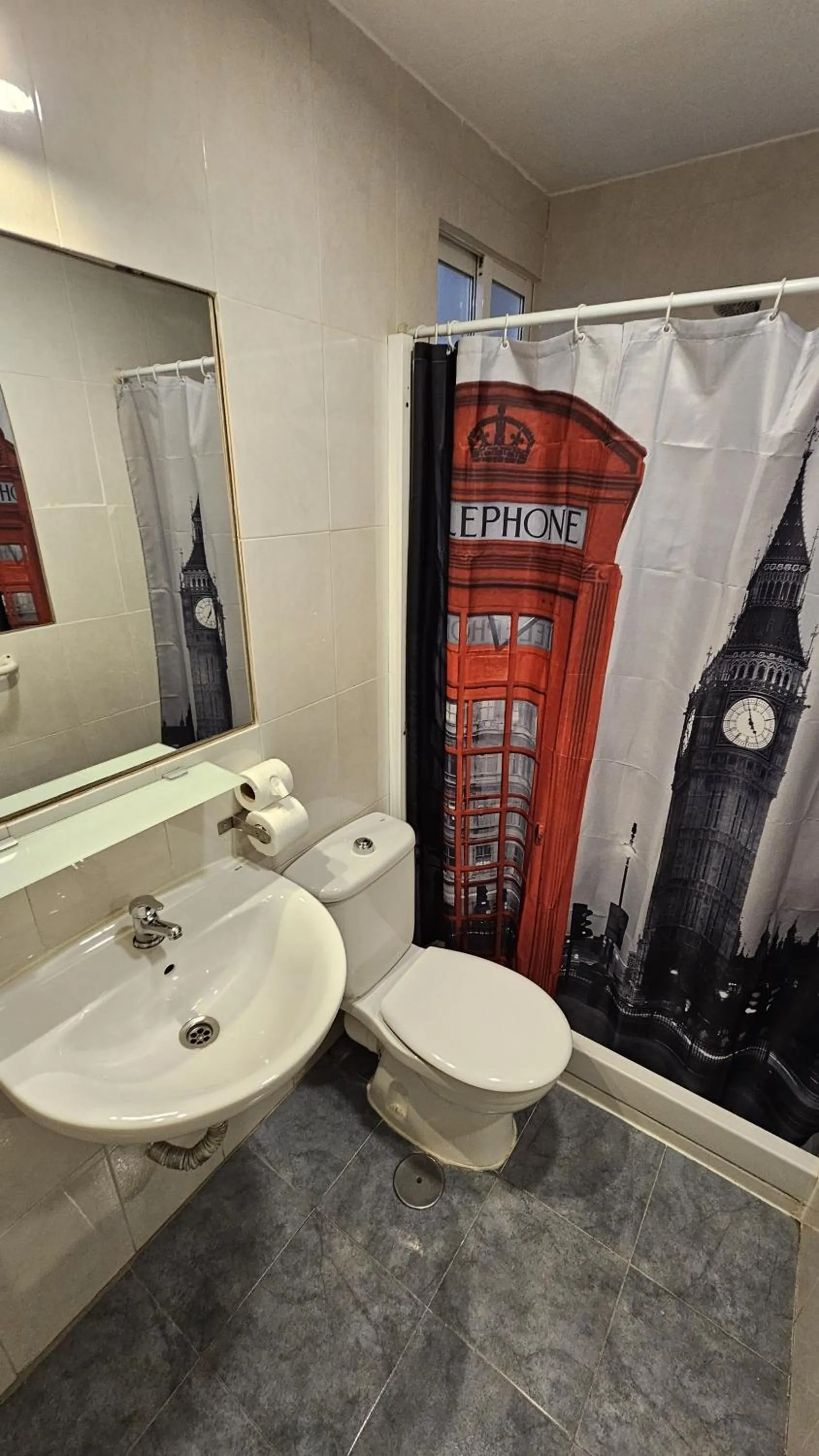 Bathroom in Hostal Las Vegas