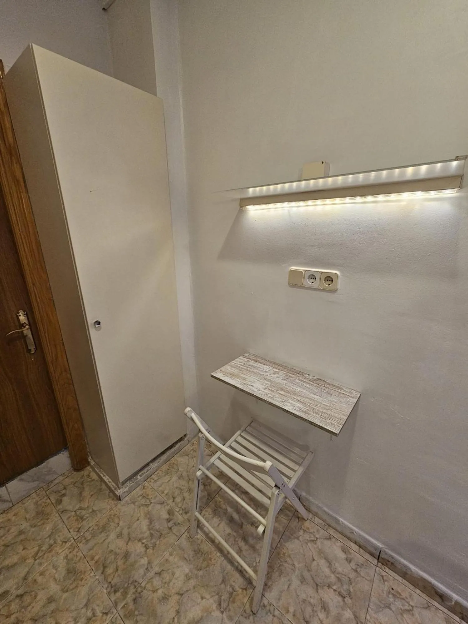 wardrobe in Hostal Las Vegas