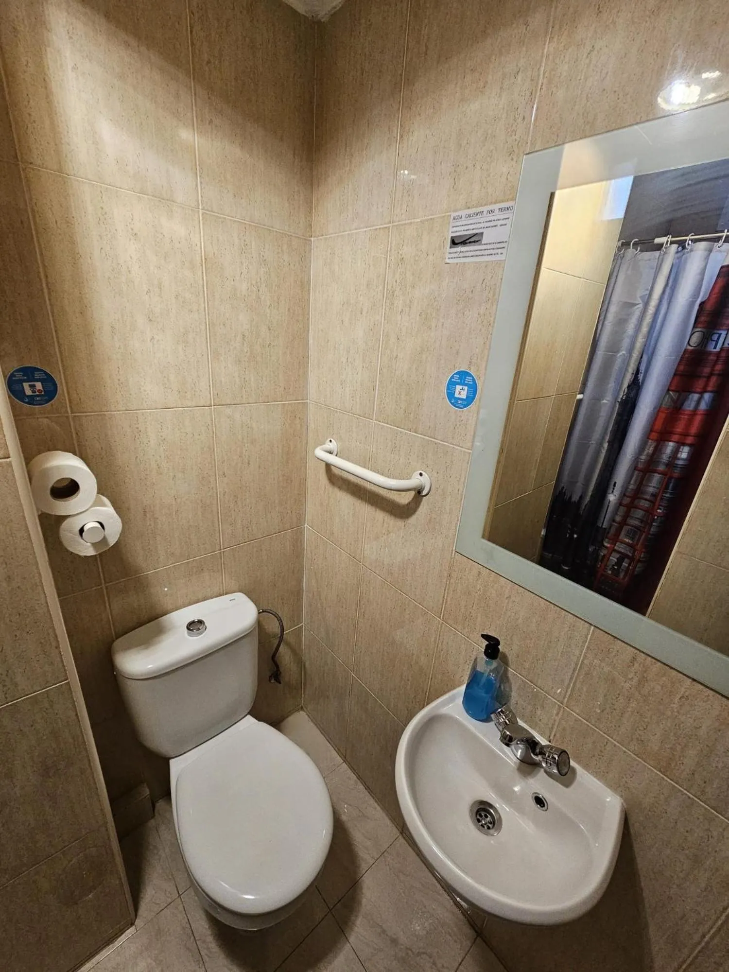 Toilet in Hostal Las Vegas