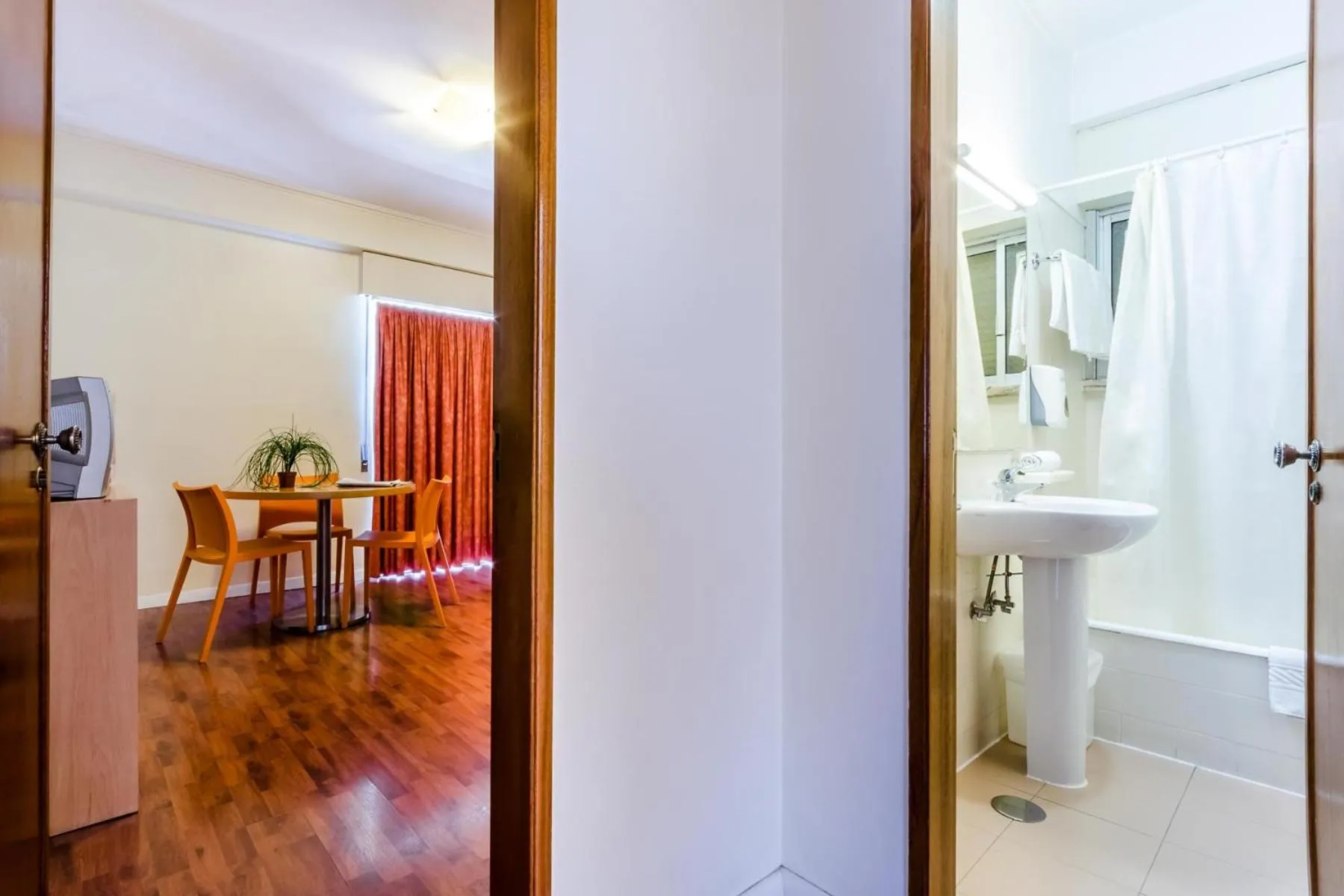 Internal: Not applicable to any particular room in Residencial Jardim da Amadora