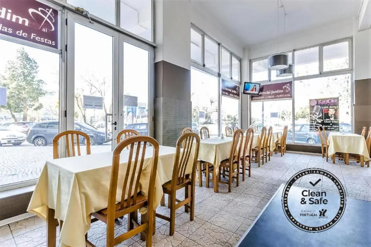 Restaurant/places to eat in Residencial Jardim da Amadora Restaurant/places to eat in Residencial Jardim da Amadora