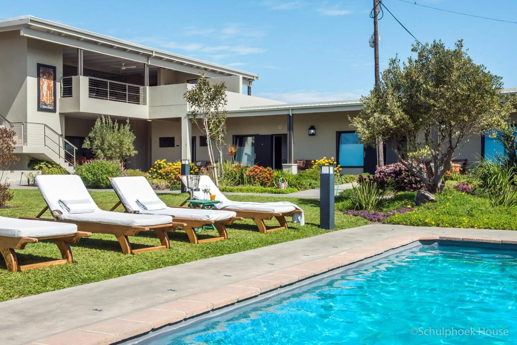 Swimming pool in Schulphoek Seafront House