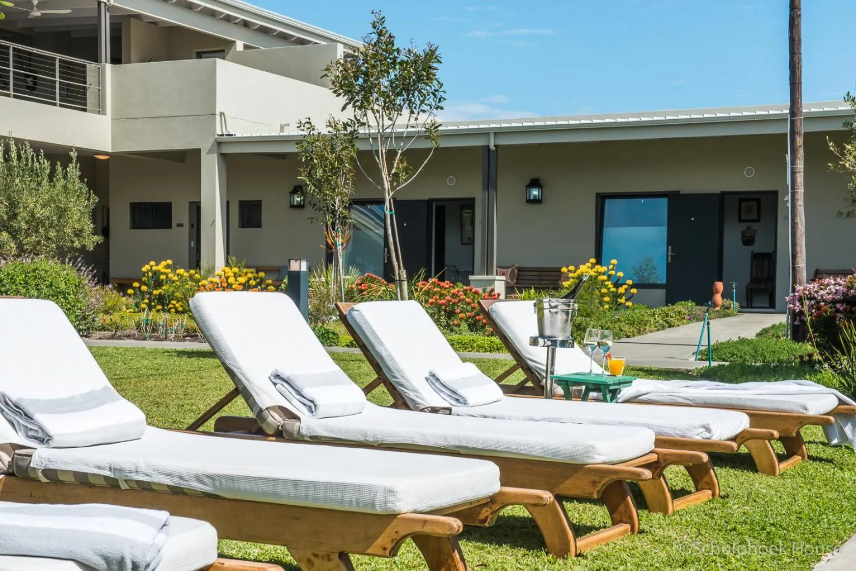 Garden in Schulphoek Seafront House