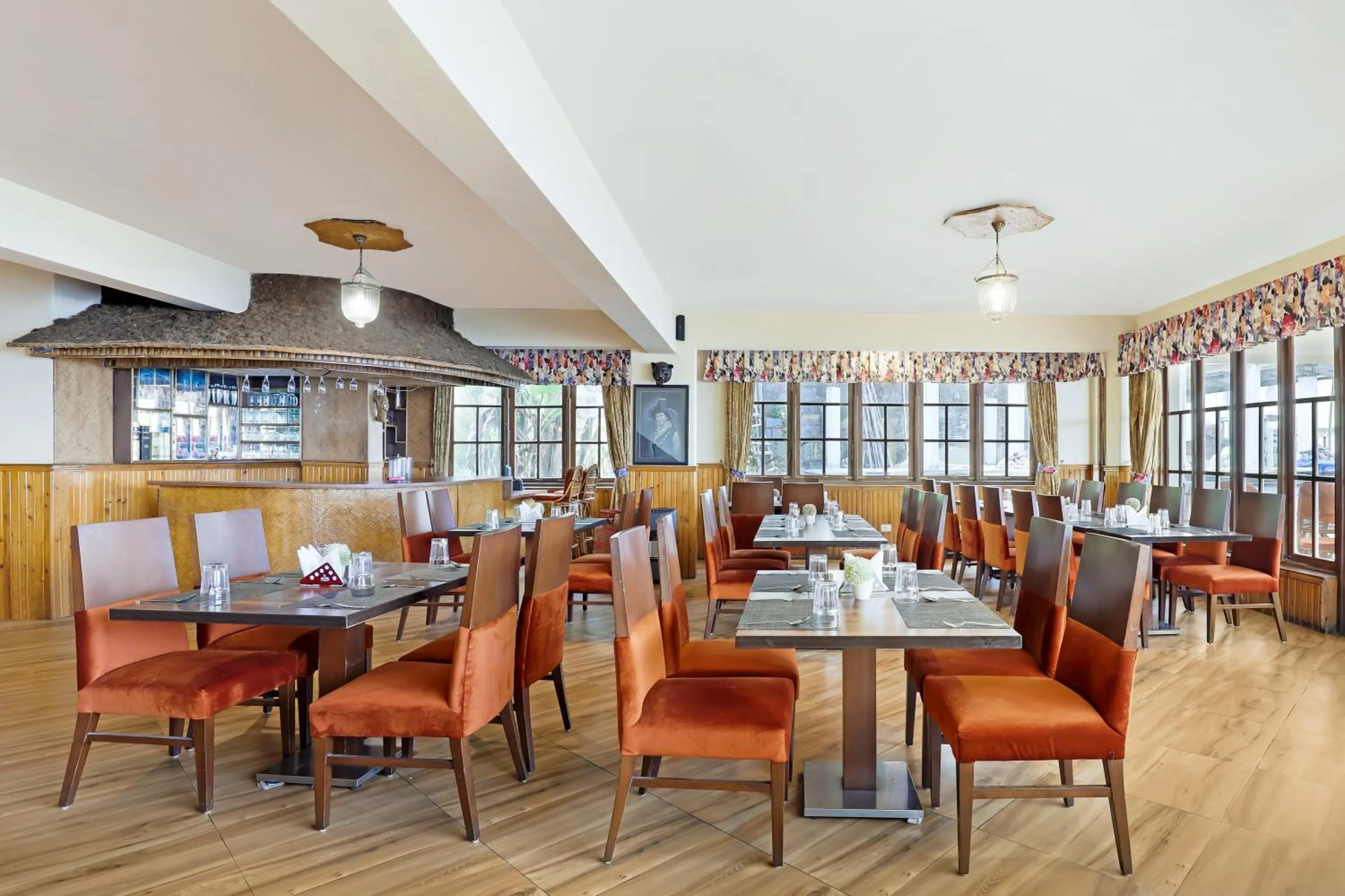 Restaurant/places to eat in Summit Newa Regency