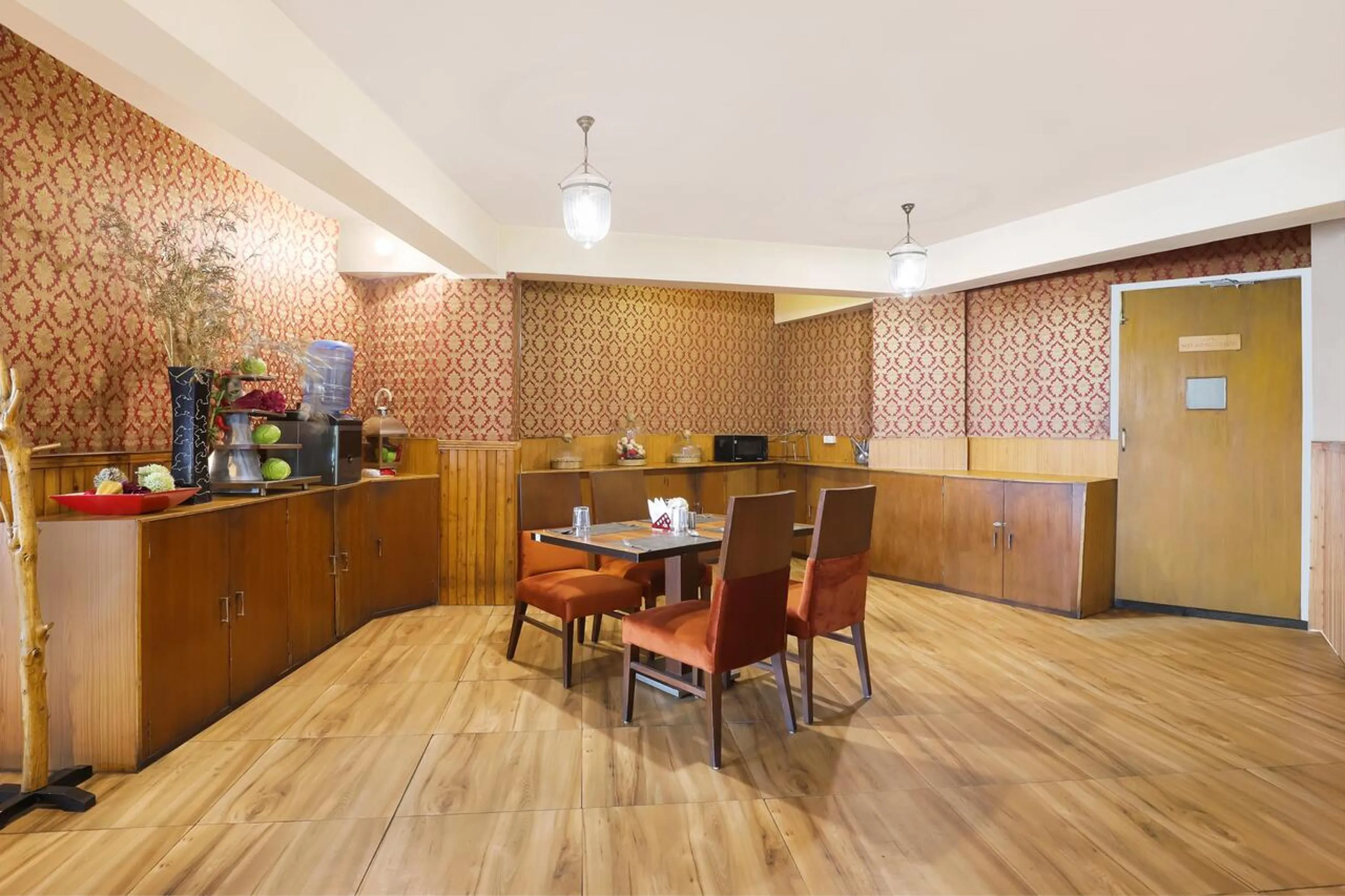 Dining area in Summit Newa Regency