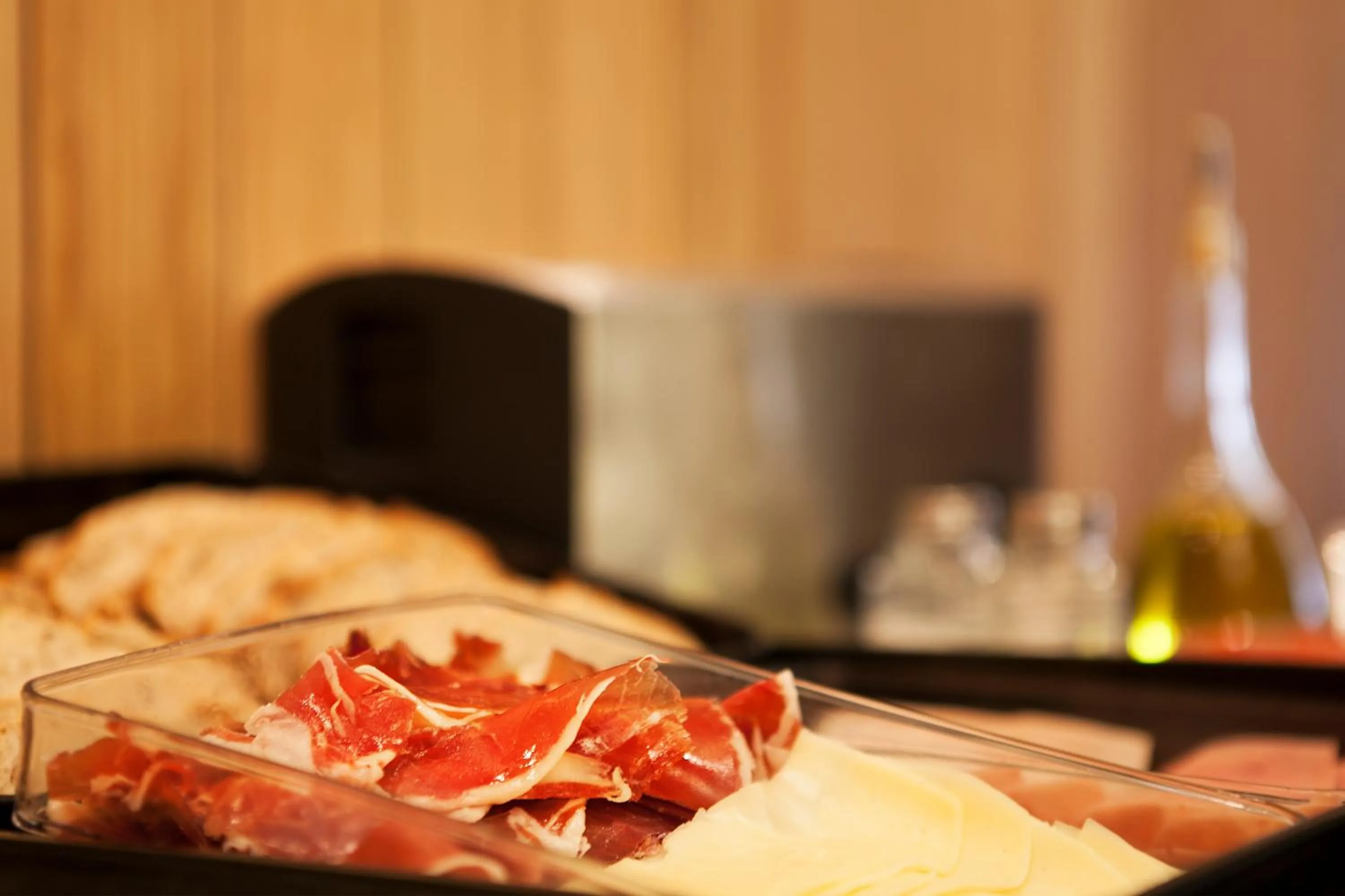 Food and drinks in Artrip Hotel