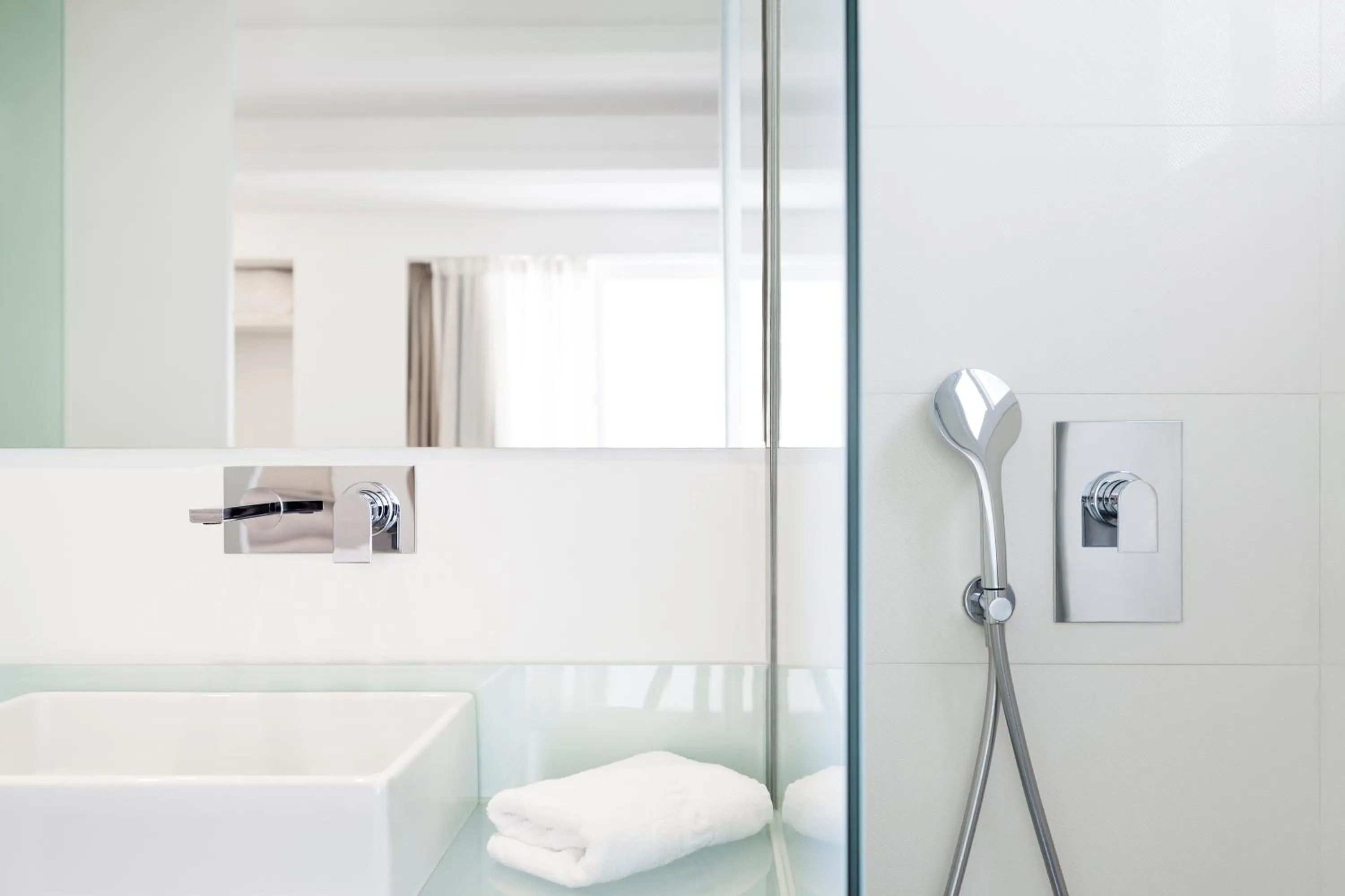 Bathroom in Artrip Hotel