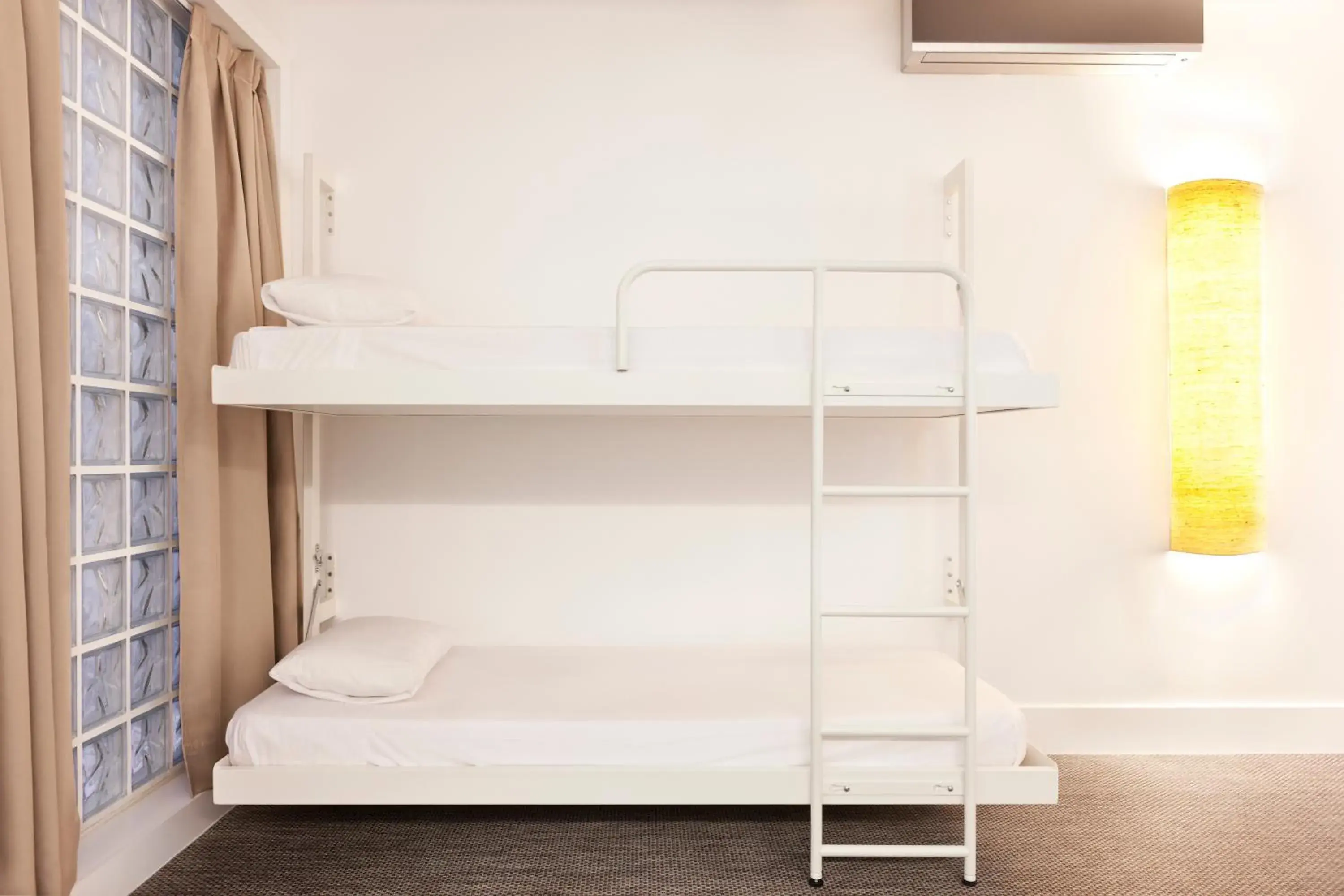 Bed in Artrip Hotel Bed in Artrip Hotel