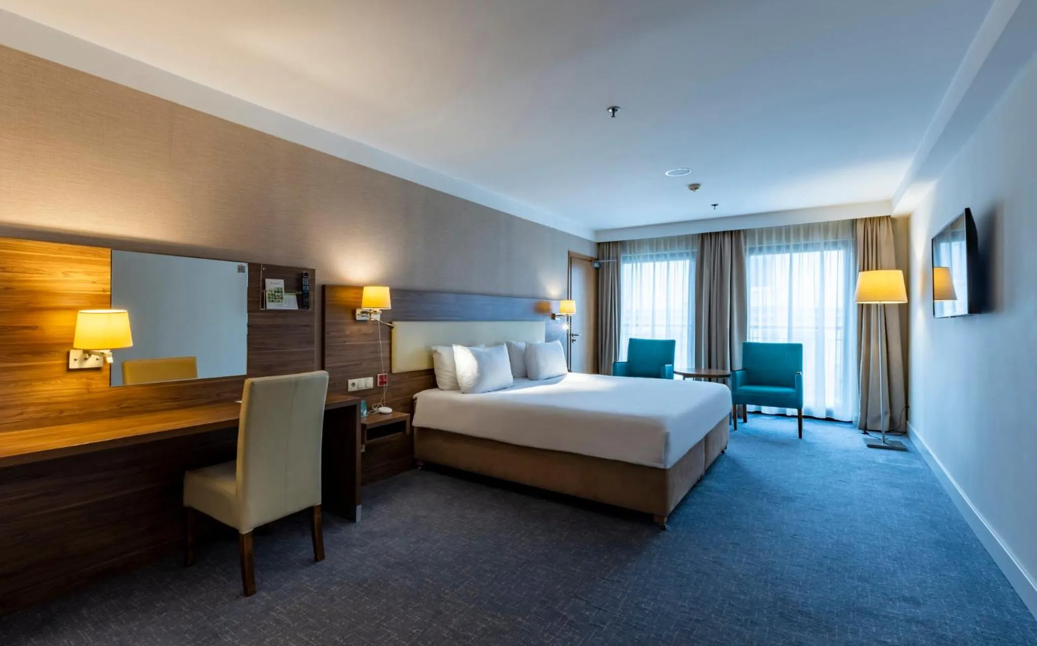 Photo of the whole room, Bed in Holiday Inn Łódź by IHG