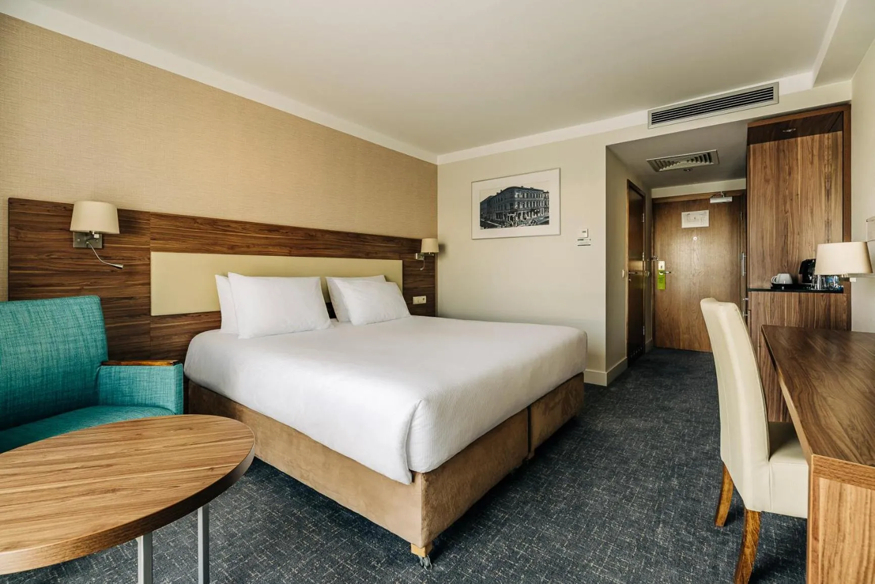 Bed in Holiday Inn Łódź by IHG