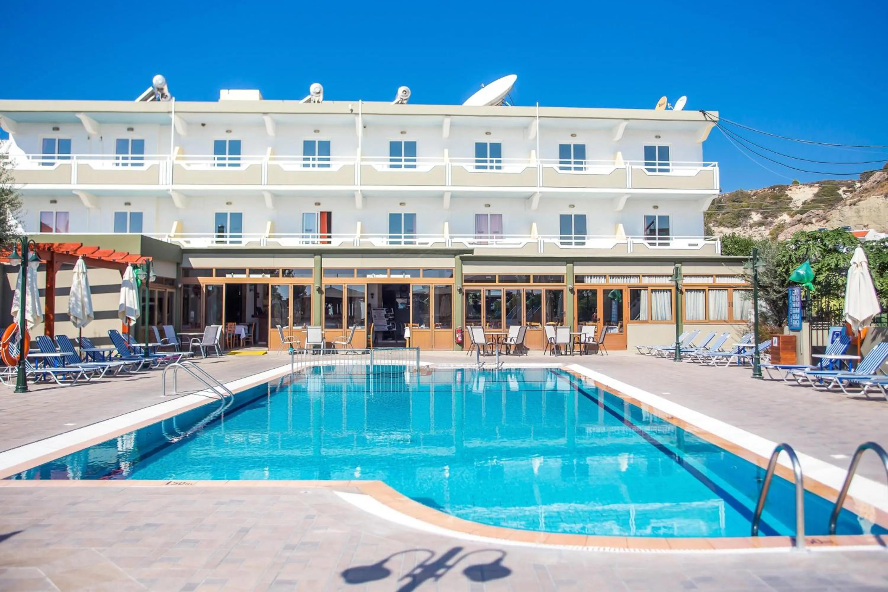 Swimming pool in Georgia Plus - All Inclusive