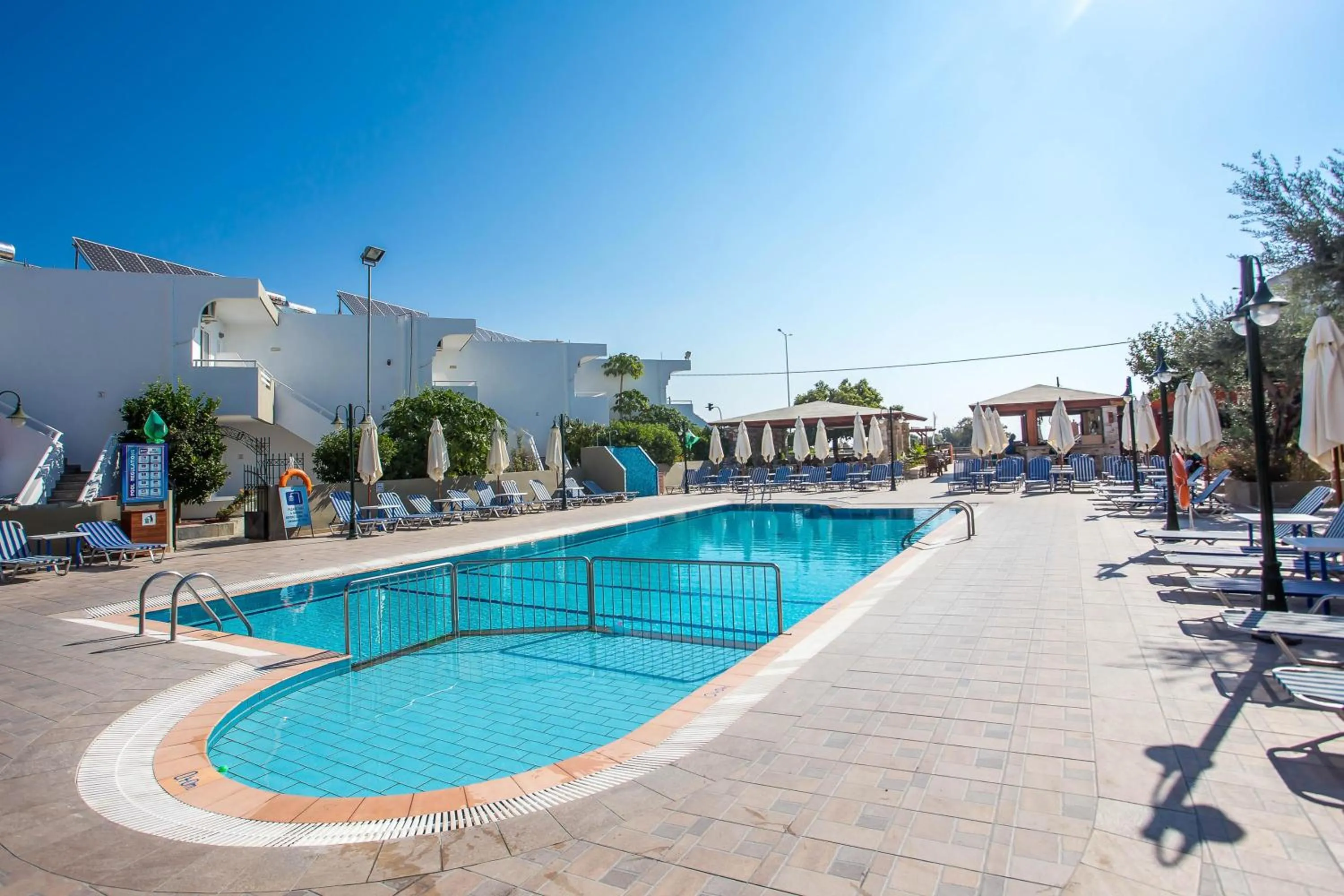 Swimming pool in Georgia Plus - All Inclusive